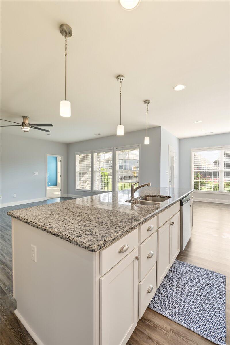 553 Windflower Way Property Photo 12