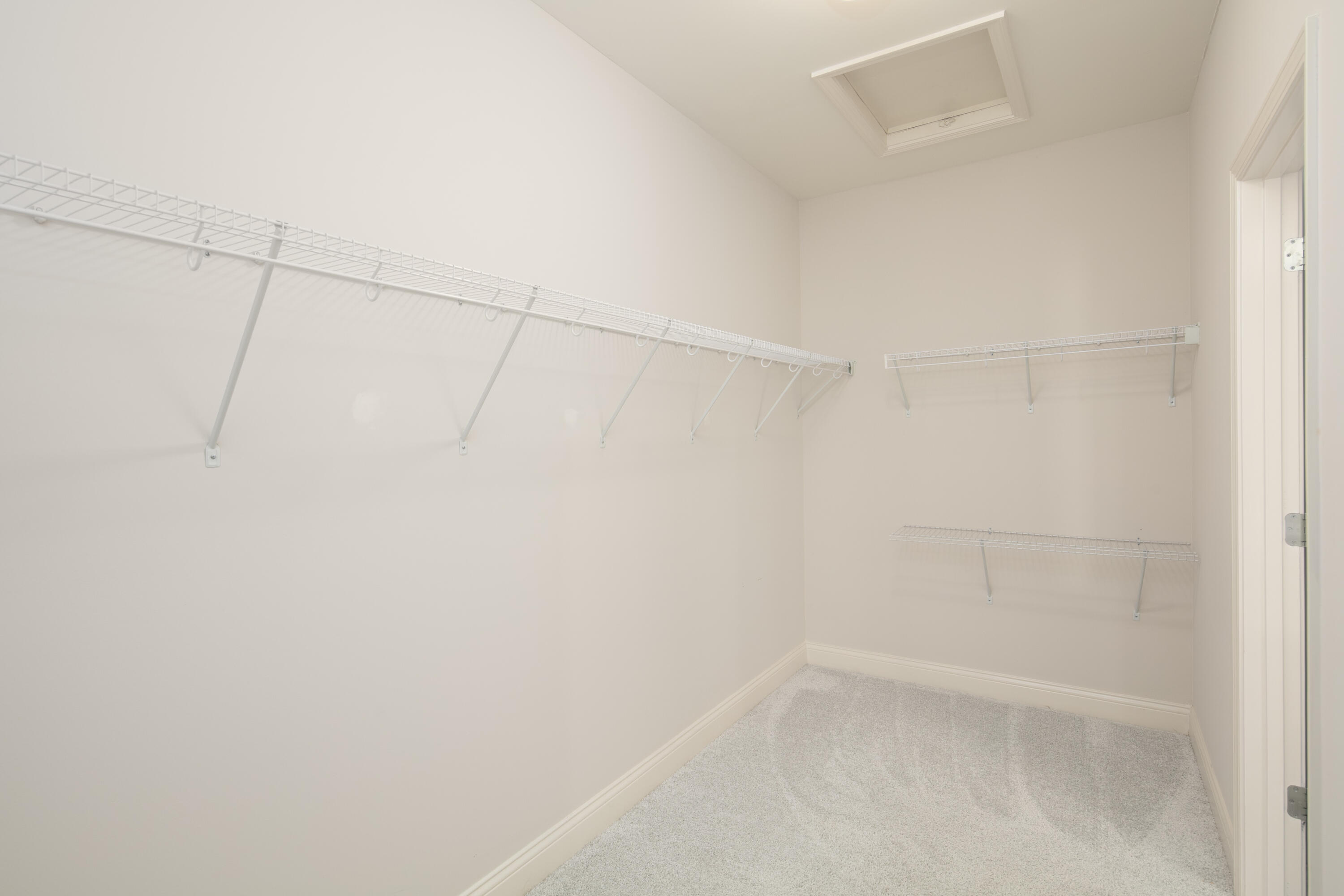 553 Windflower Way Property Photo 29
