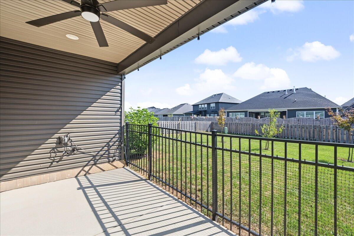 553 Windflower Way Property Photo 36