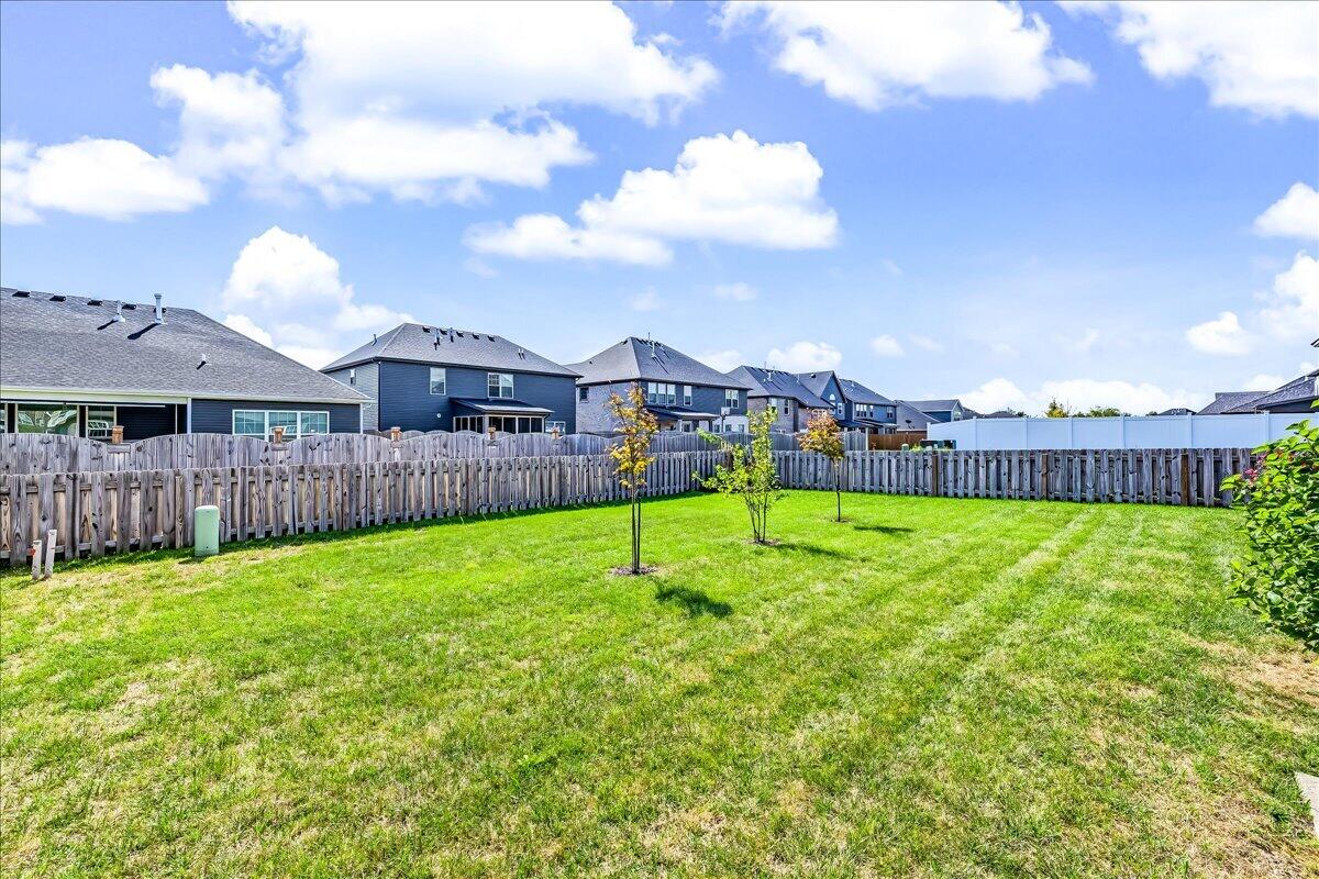 553 Windflower Way Property Photo 42