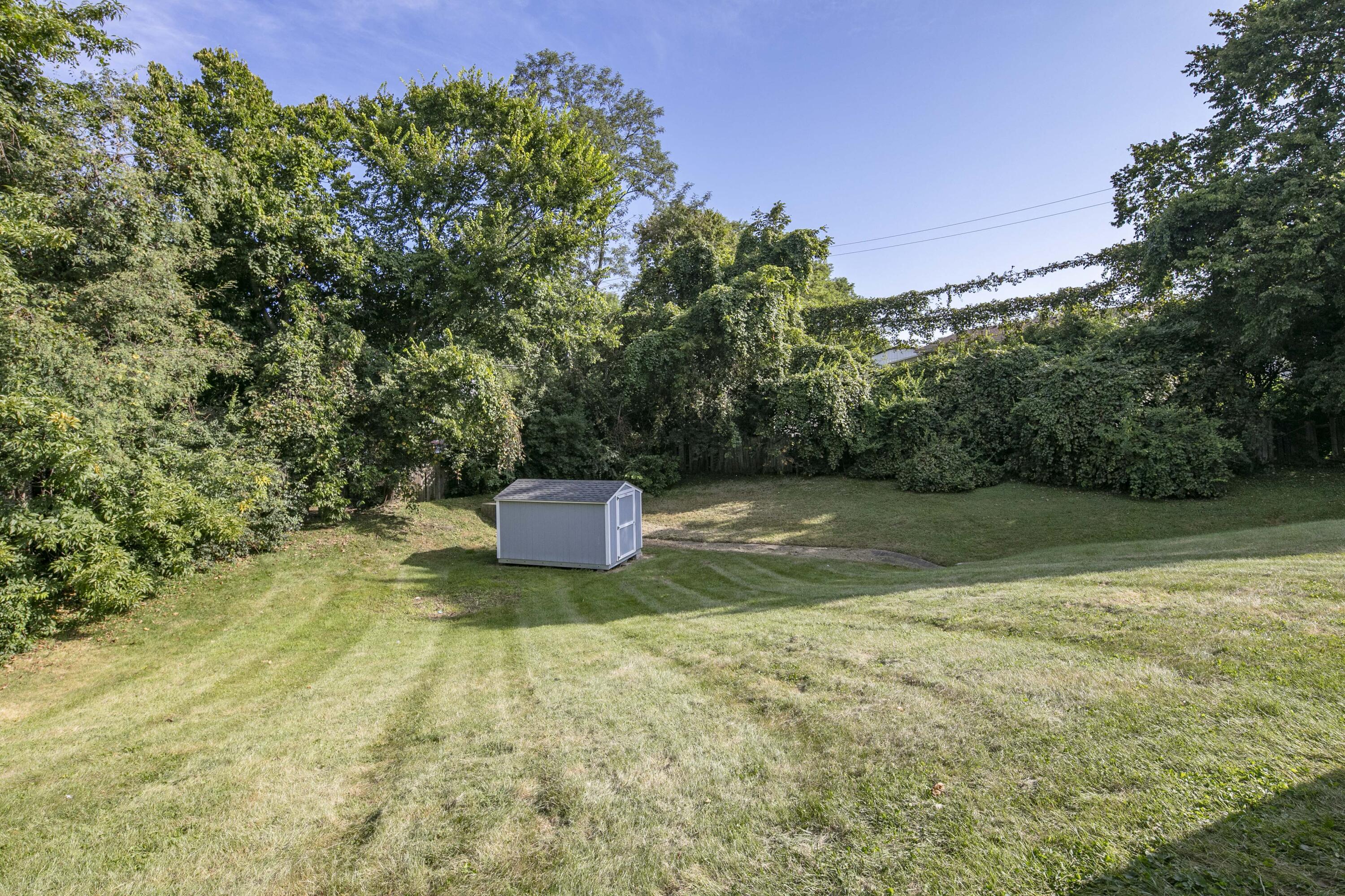 329 Shadow Glen Court Property Photo 24