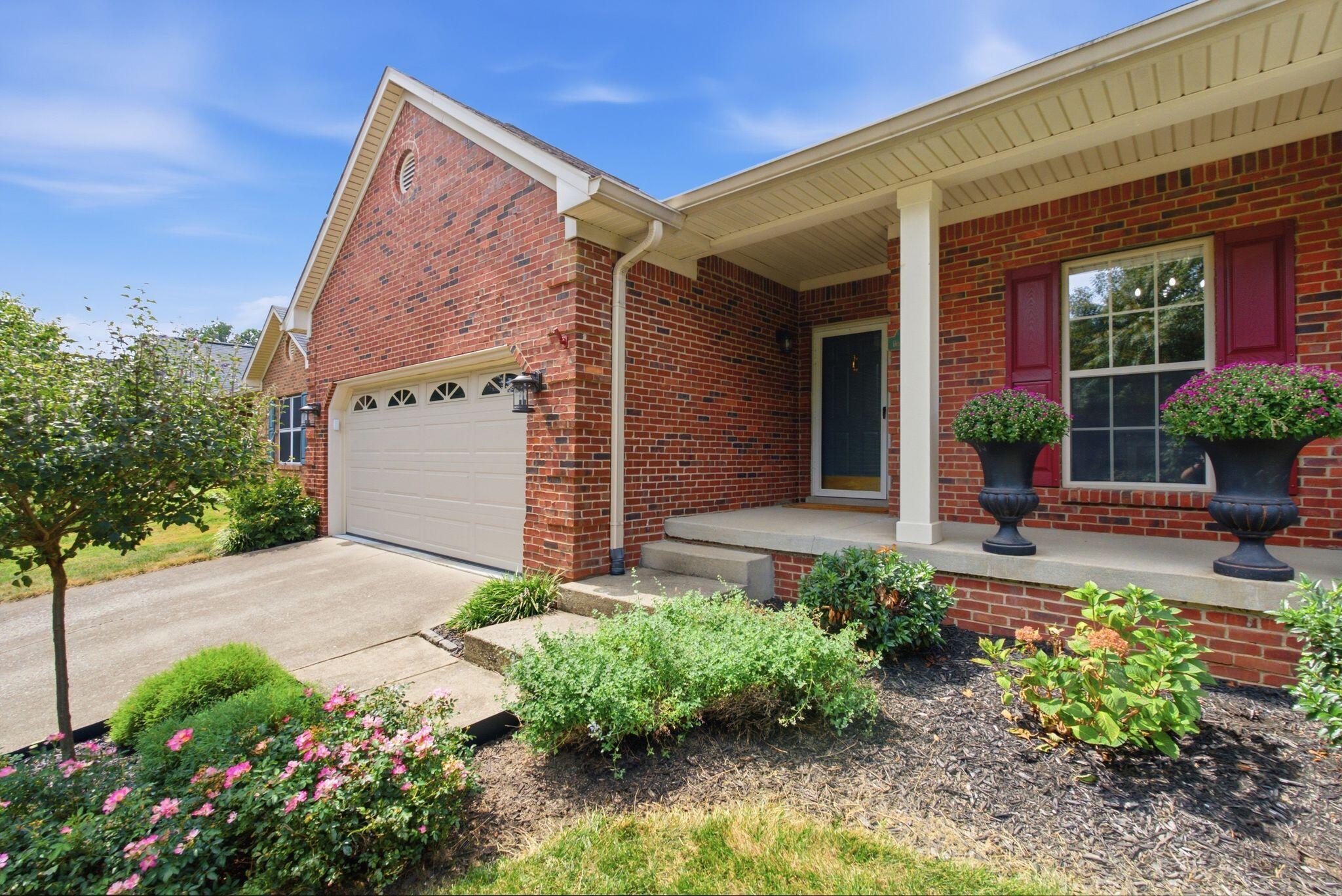 1761 Headley Green Property Photo 4