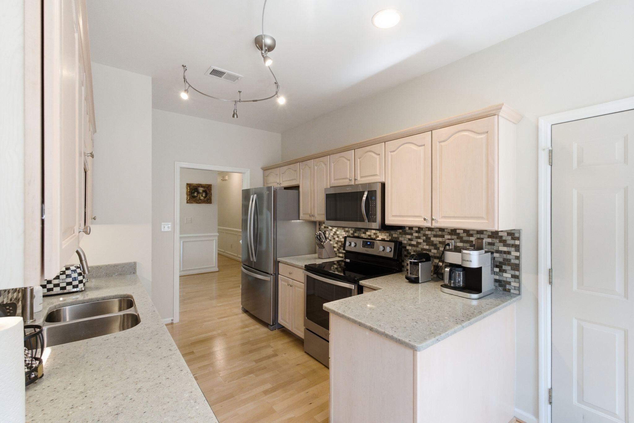 1761 Headley Green Property Photo 17