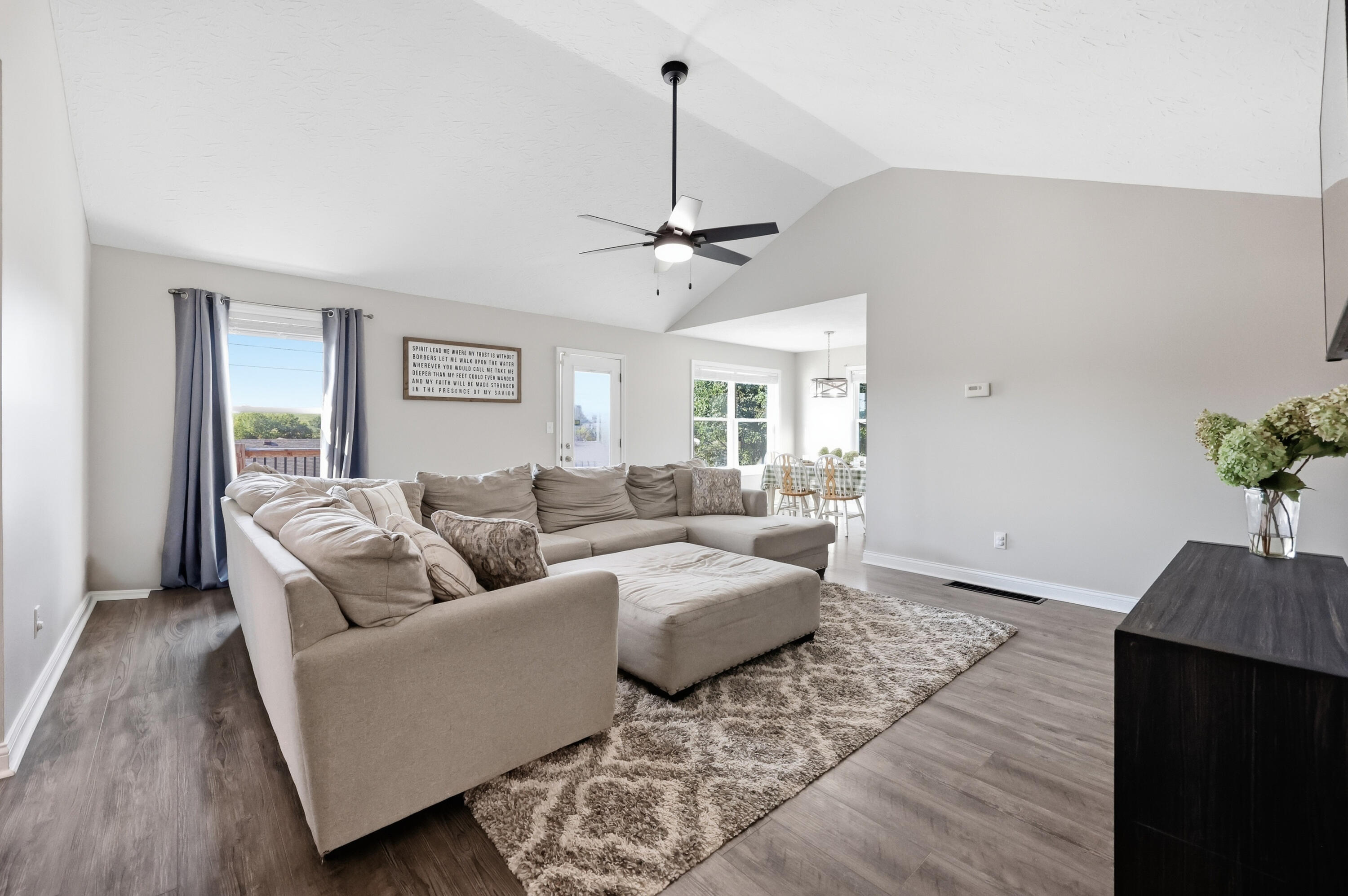 141 White Cliffs Lane Property Photo 10