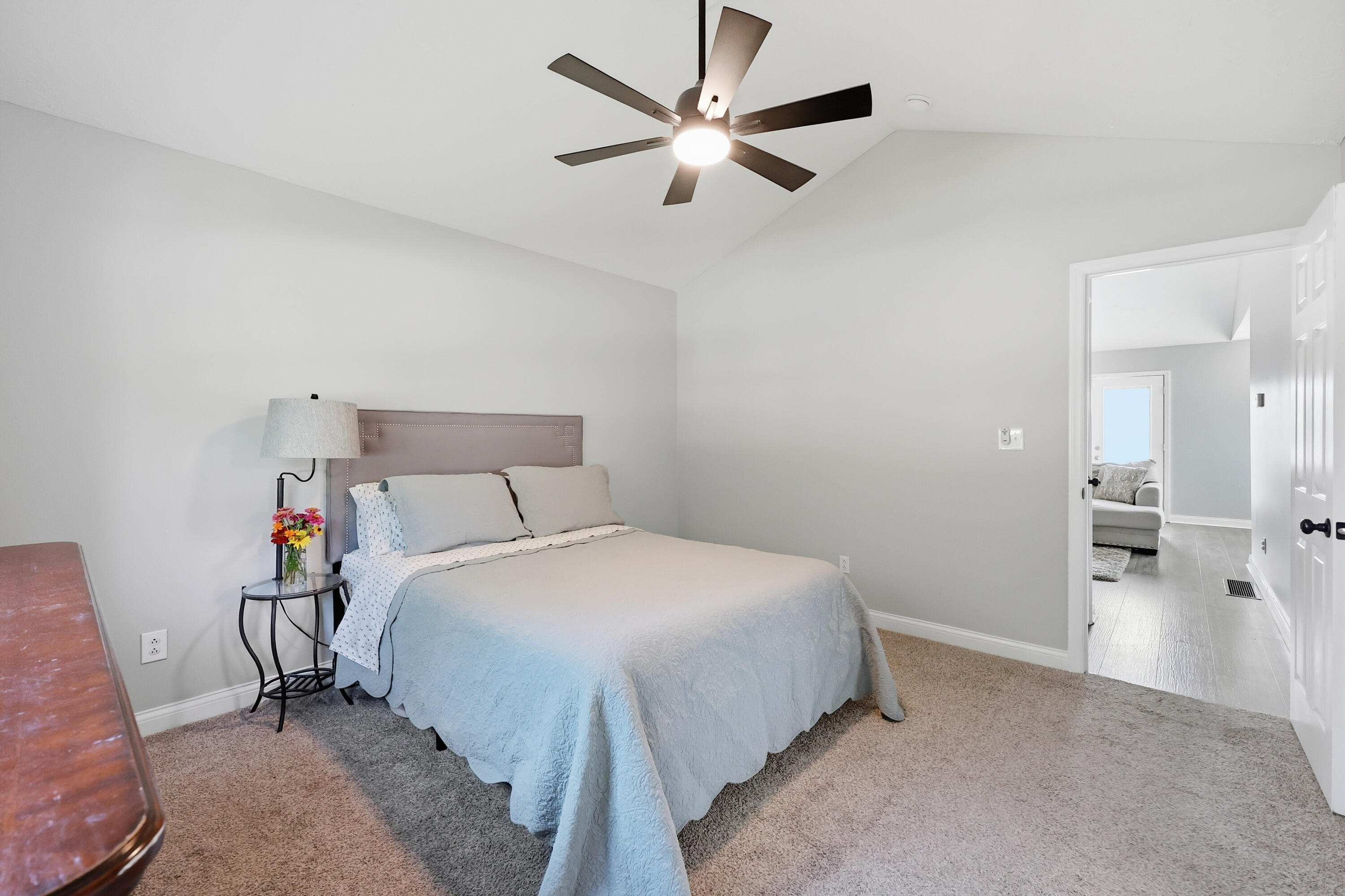 141 White Cliffs Lane Property Photo 15