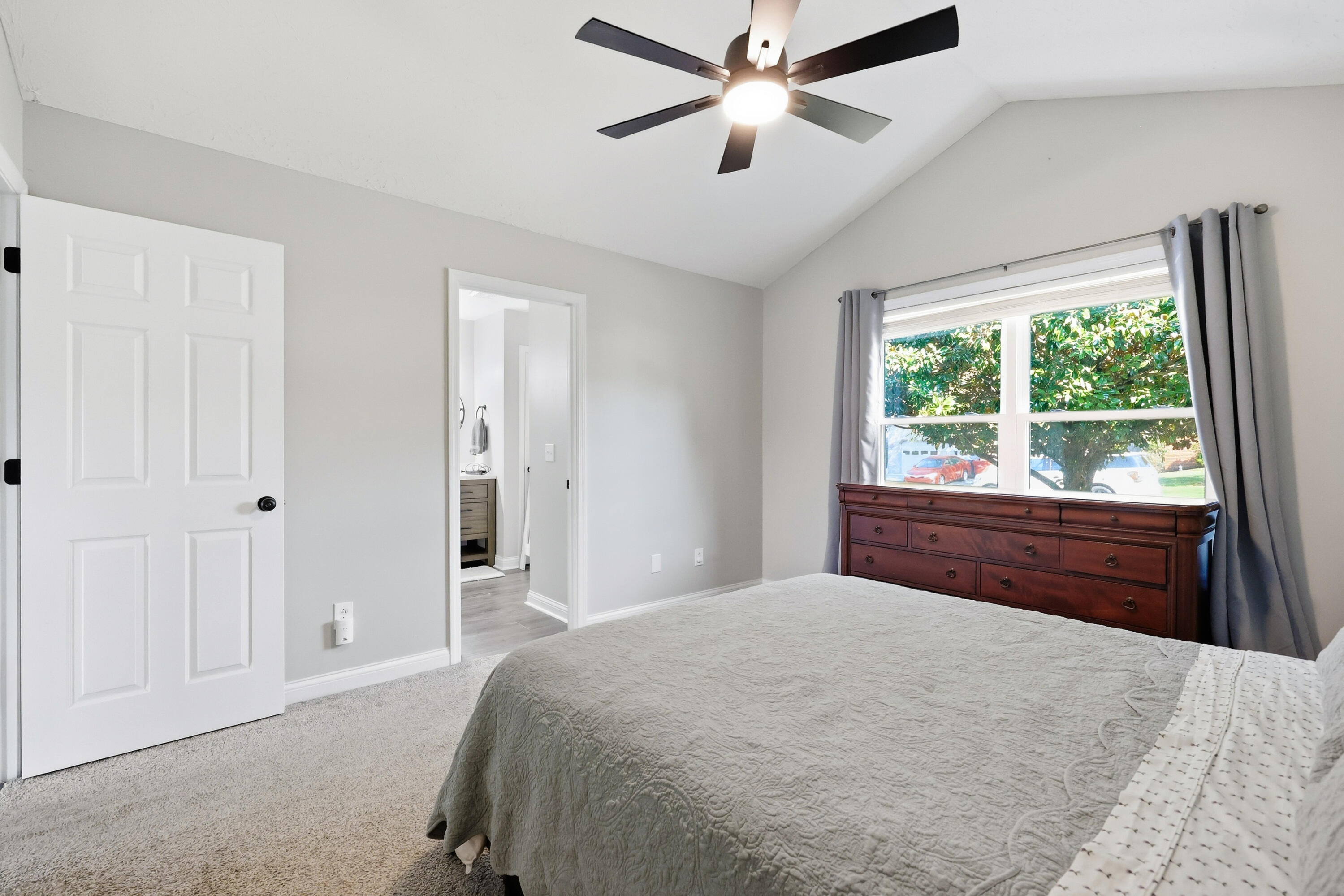 141 White Cliffs Lane Property Photo 16