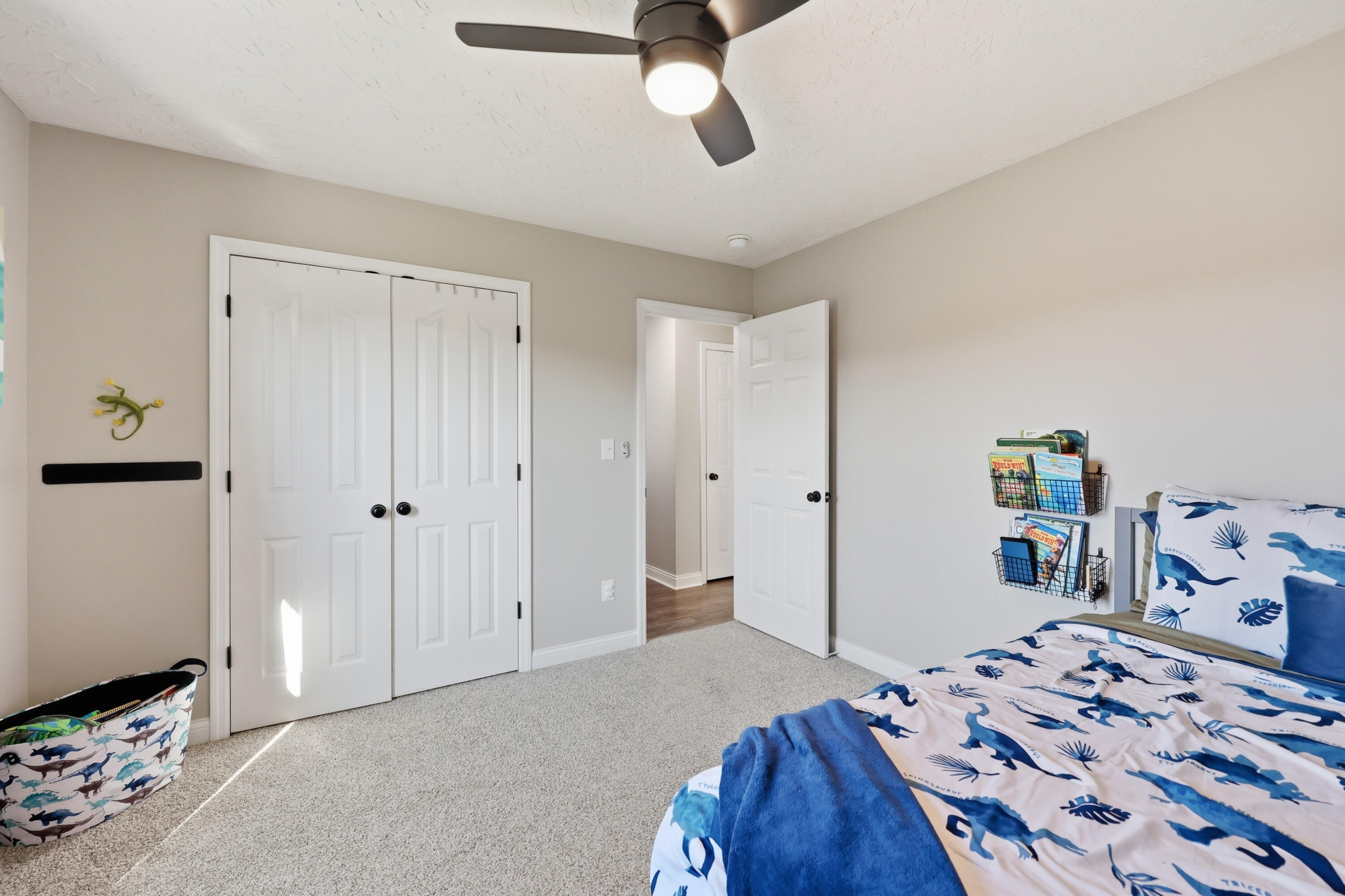 141 White Cliffs Lane Property Photo 32