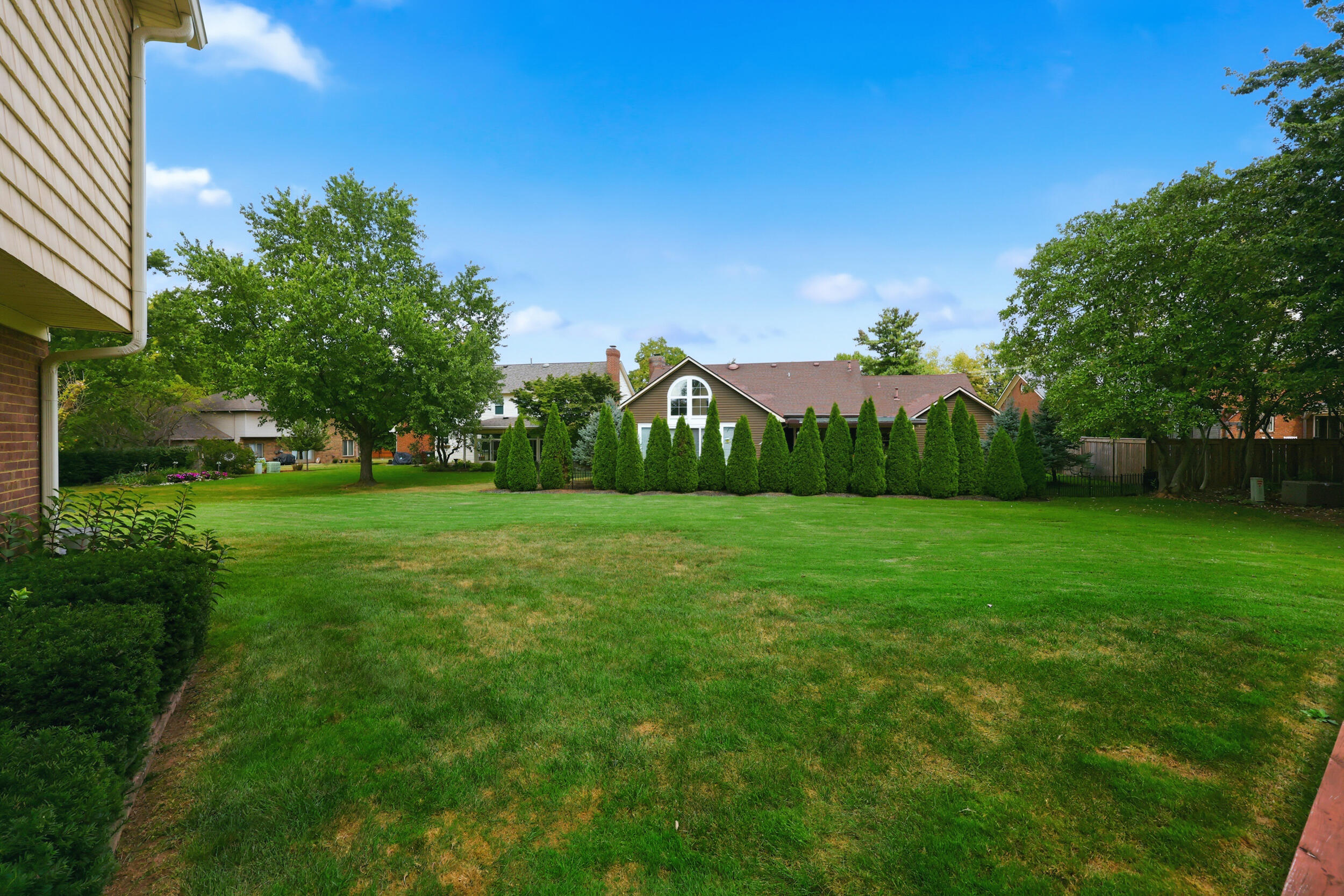 3501 Westmont Circle Property Photo 30