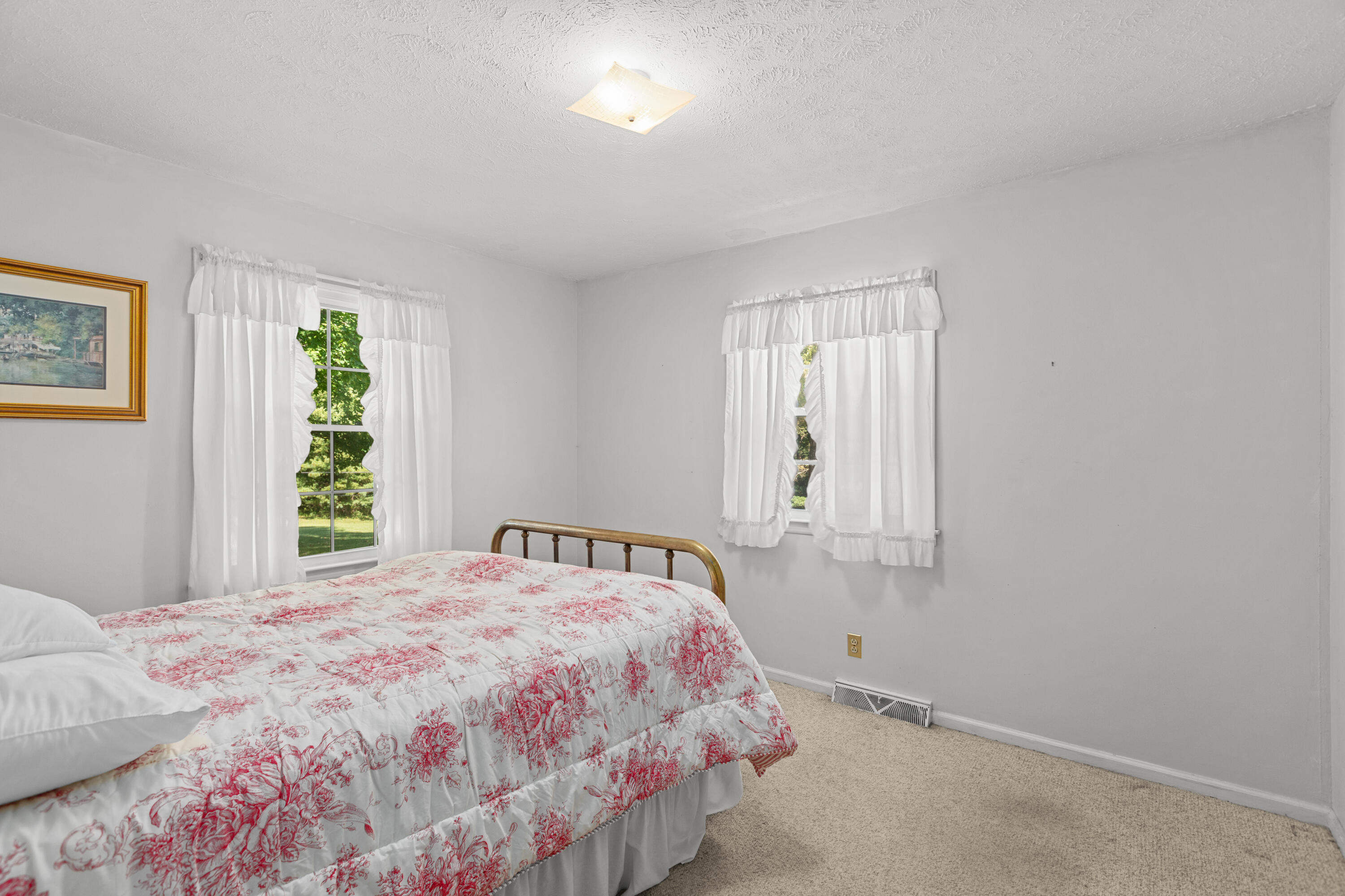 178 Schofield Lane Property Photo 4