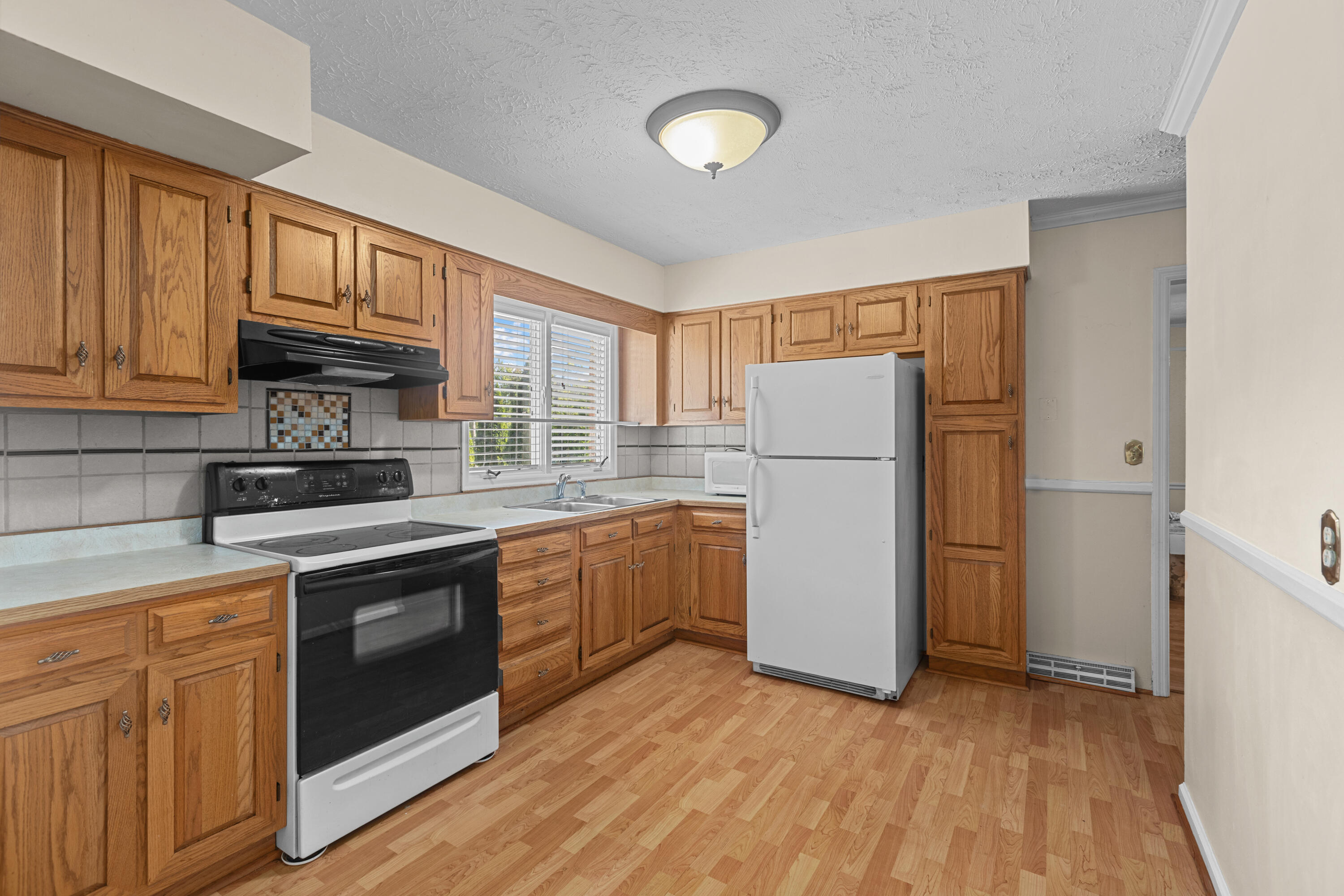 178 Schofield Lane Property Photo 8