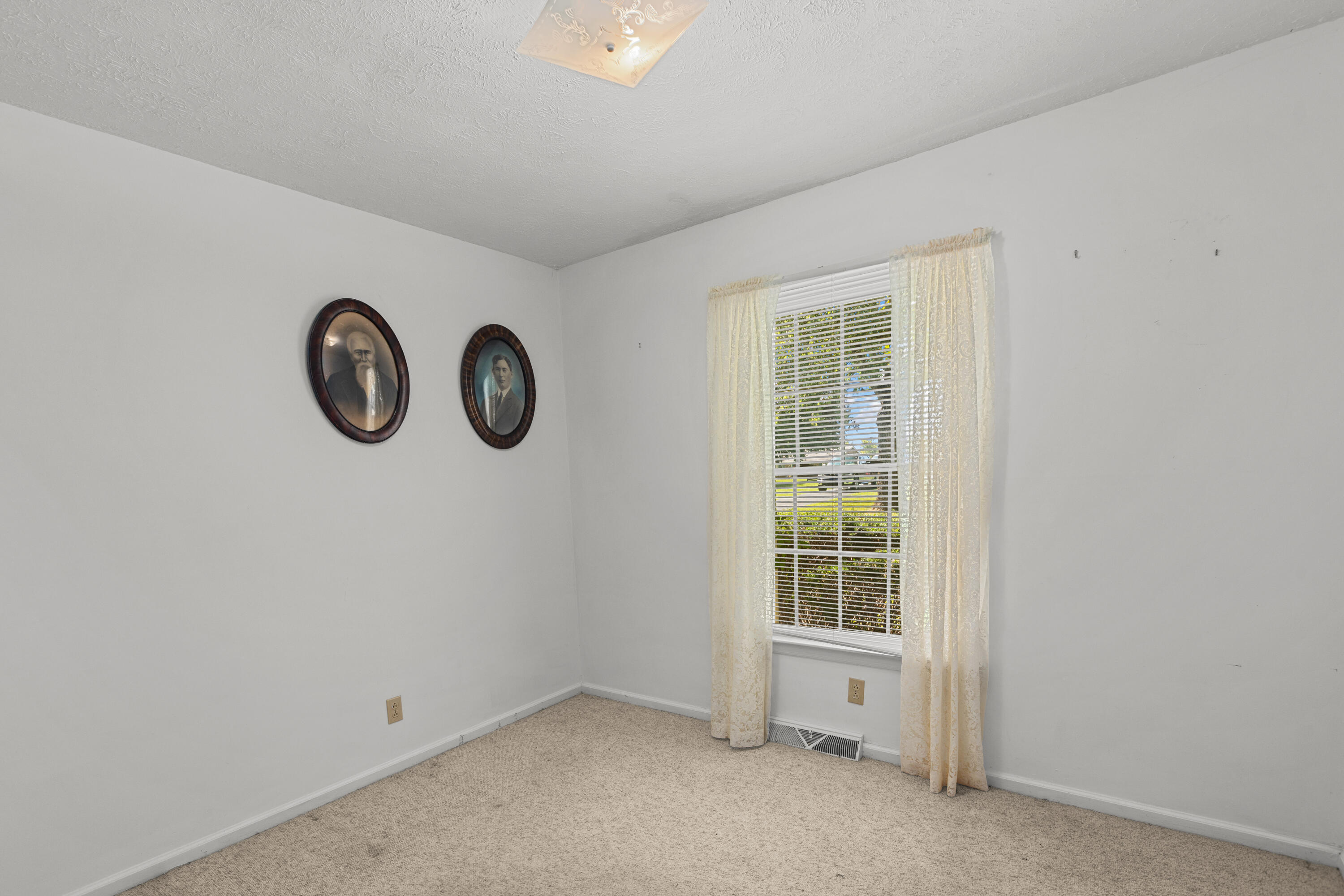 178 Schofield Lane Property Photo 14