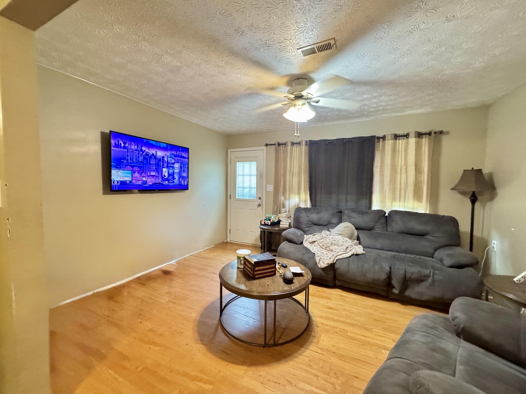 4091 Bee Creek Road Property Photo 6
