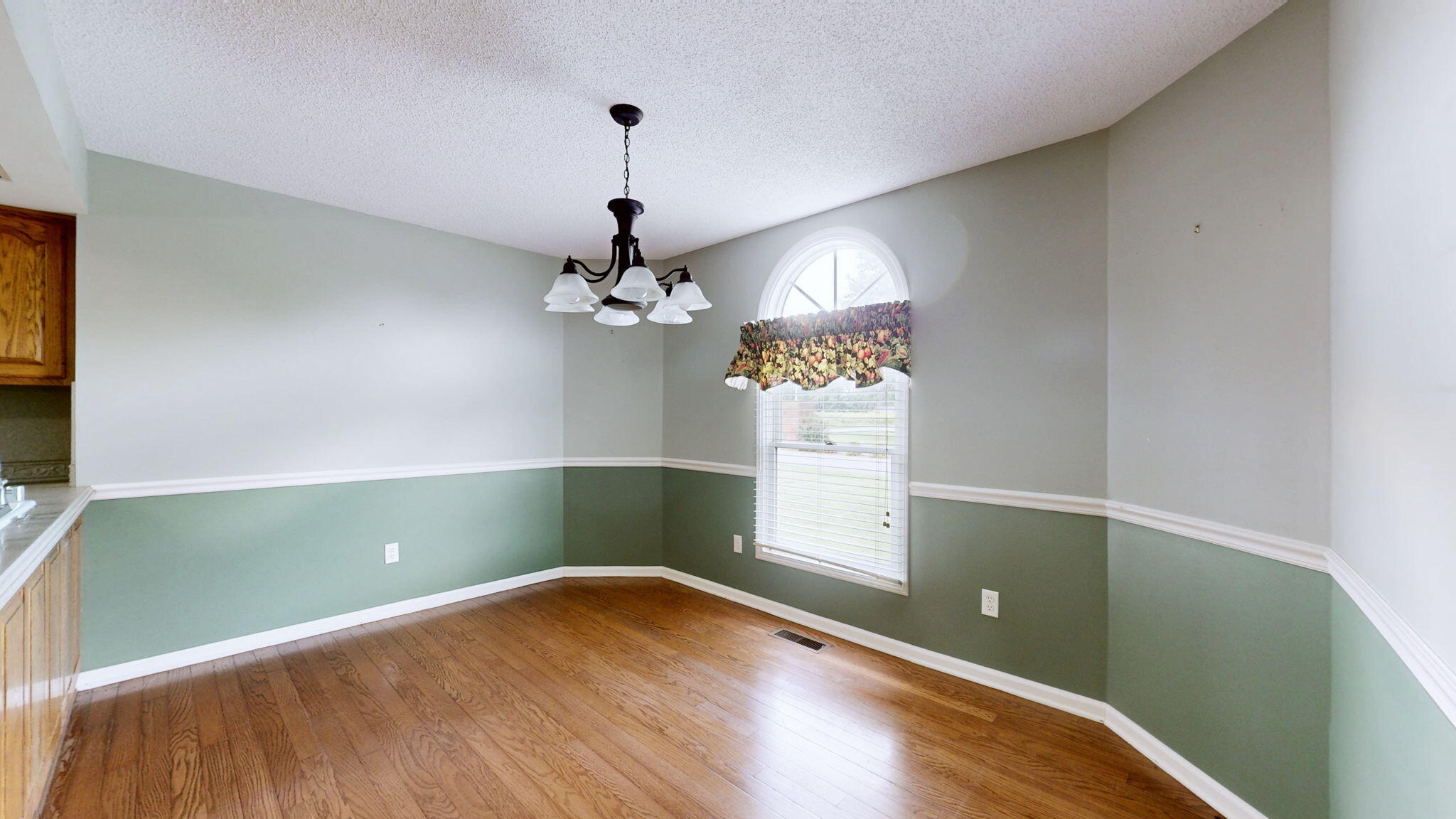 2131 Southwest Drive Property Photo 12