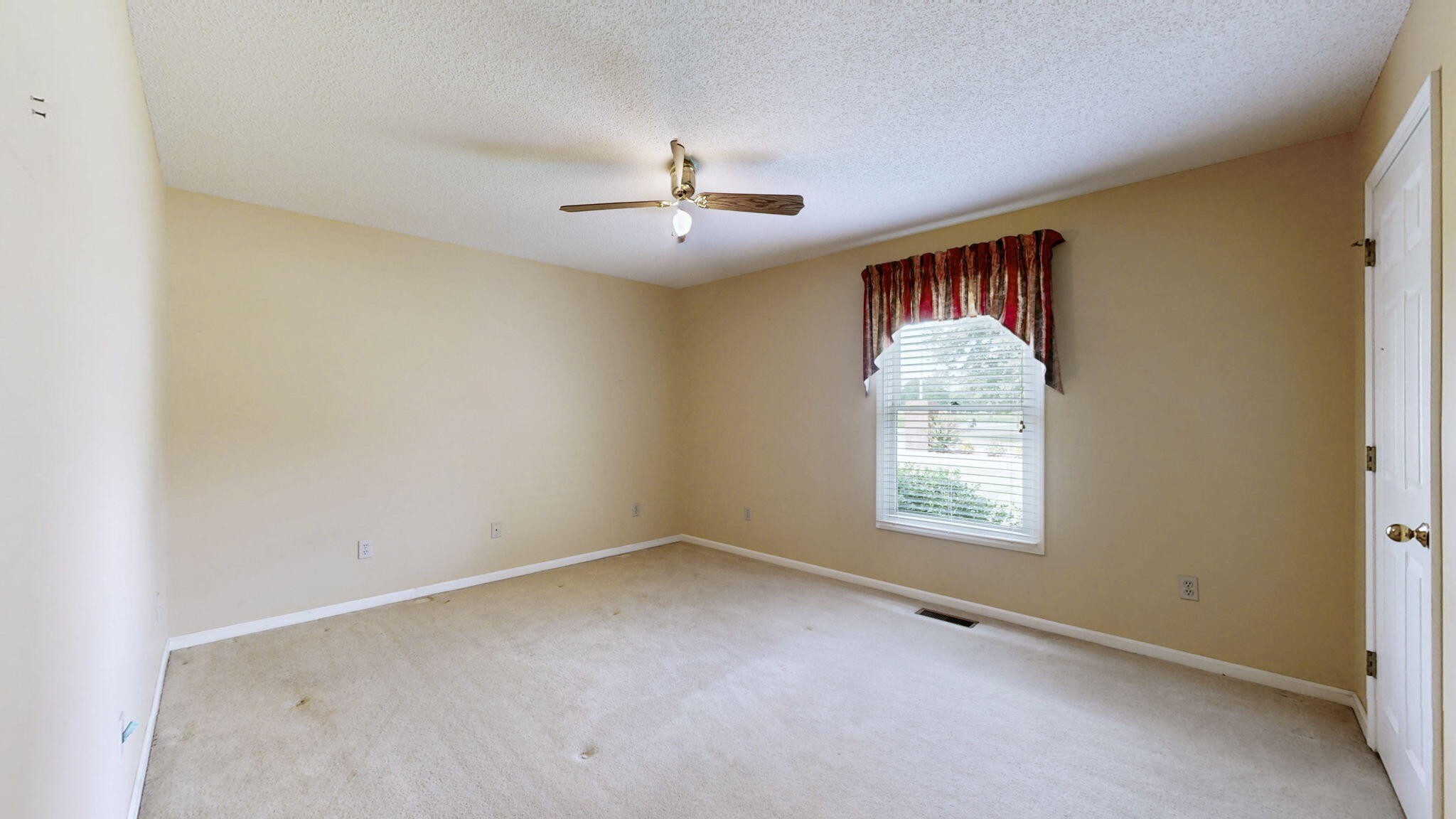 2131 Southwest Drive Property Photo 14