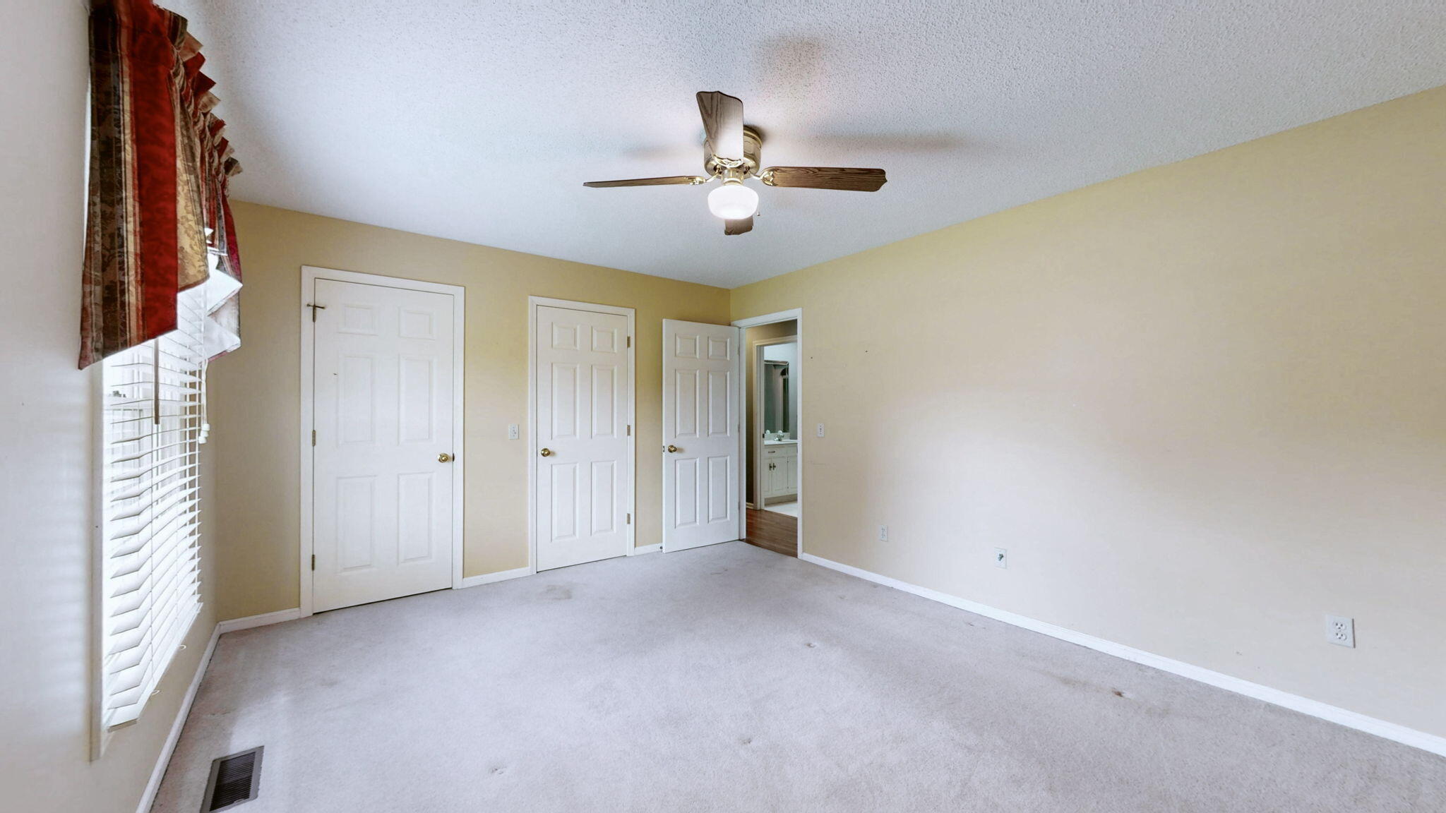 2131 Southwest Drive Property Photo 15