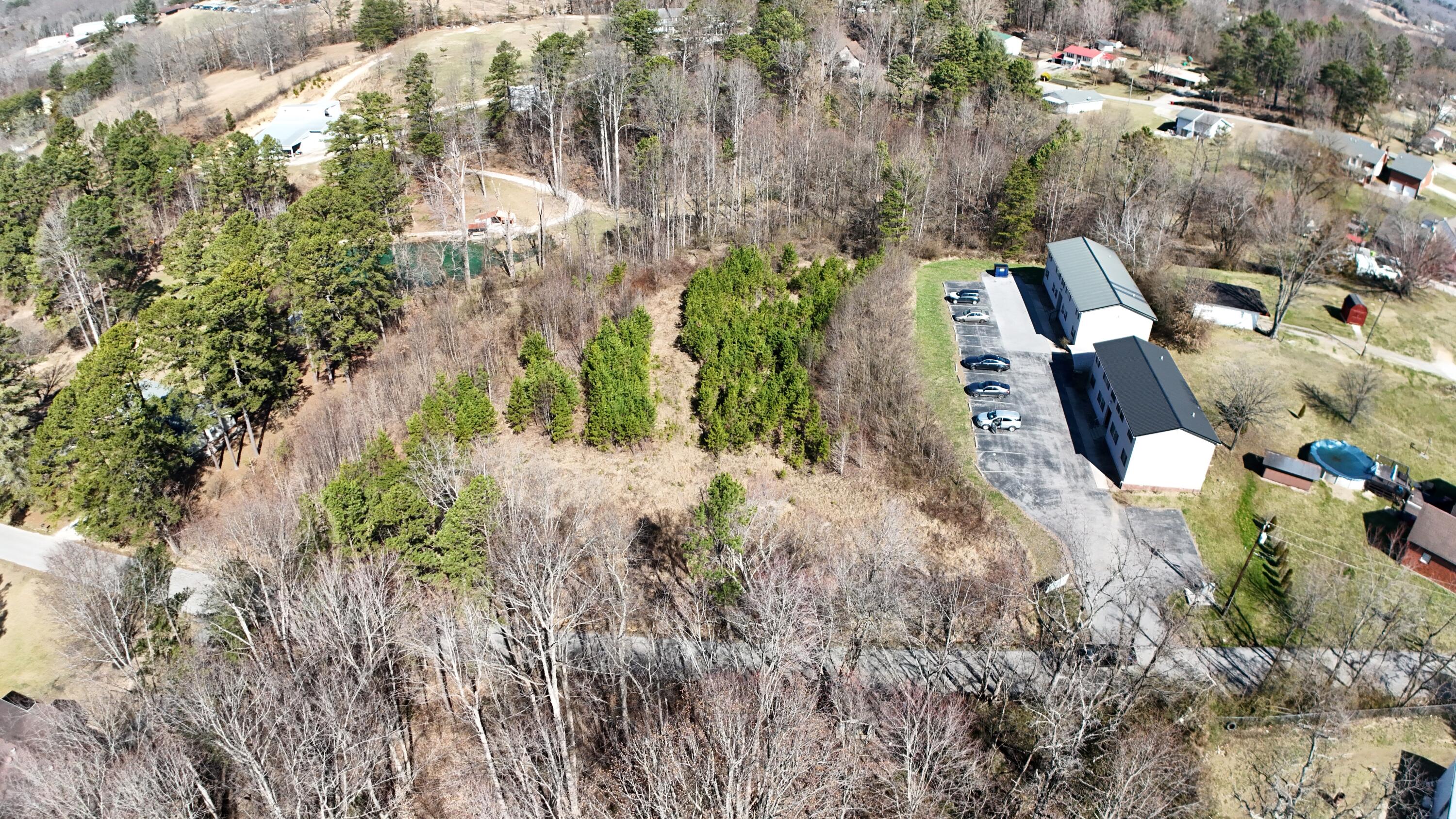 448 N Hills Road Property Photo 8