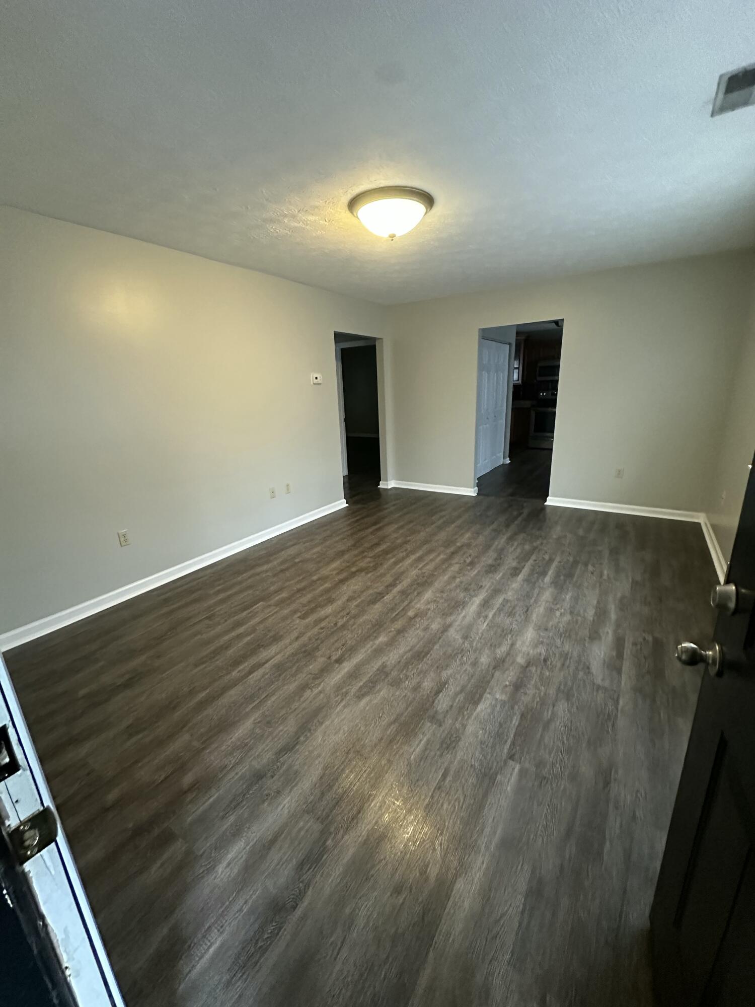 448 N Hills Road Property Photo 13