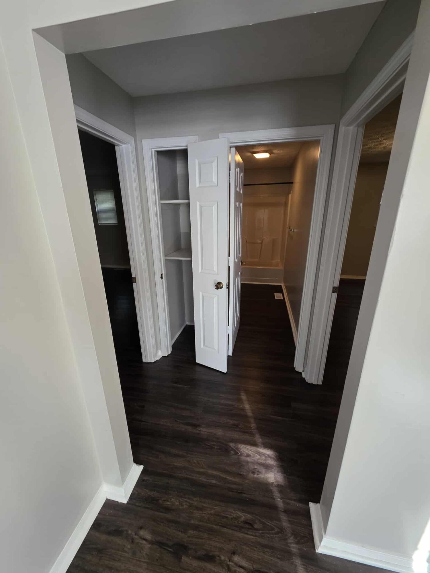 448 N Hills Road Property Photo 30