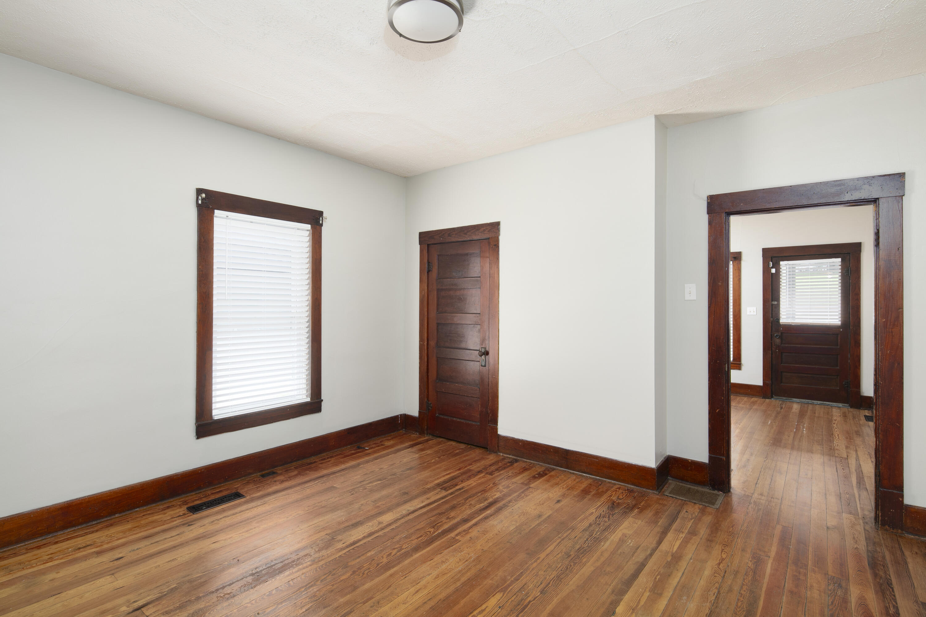 407 Perryville Street Property Photo 12