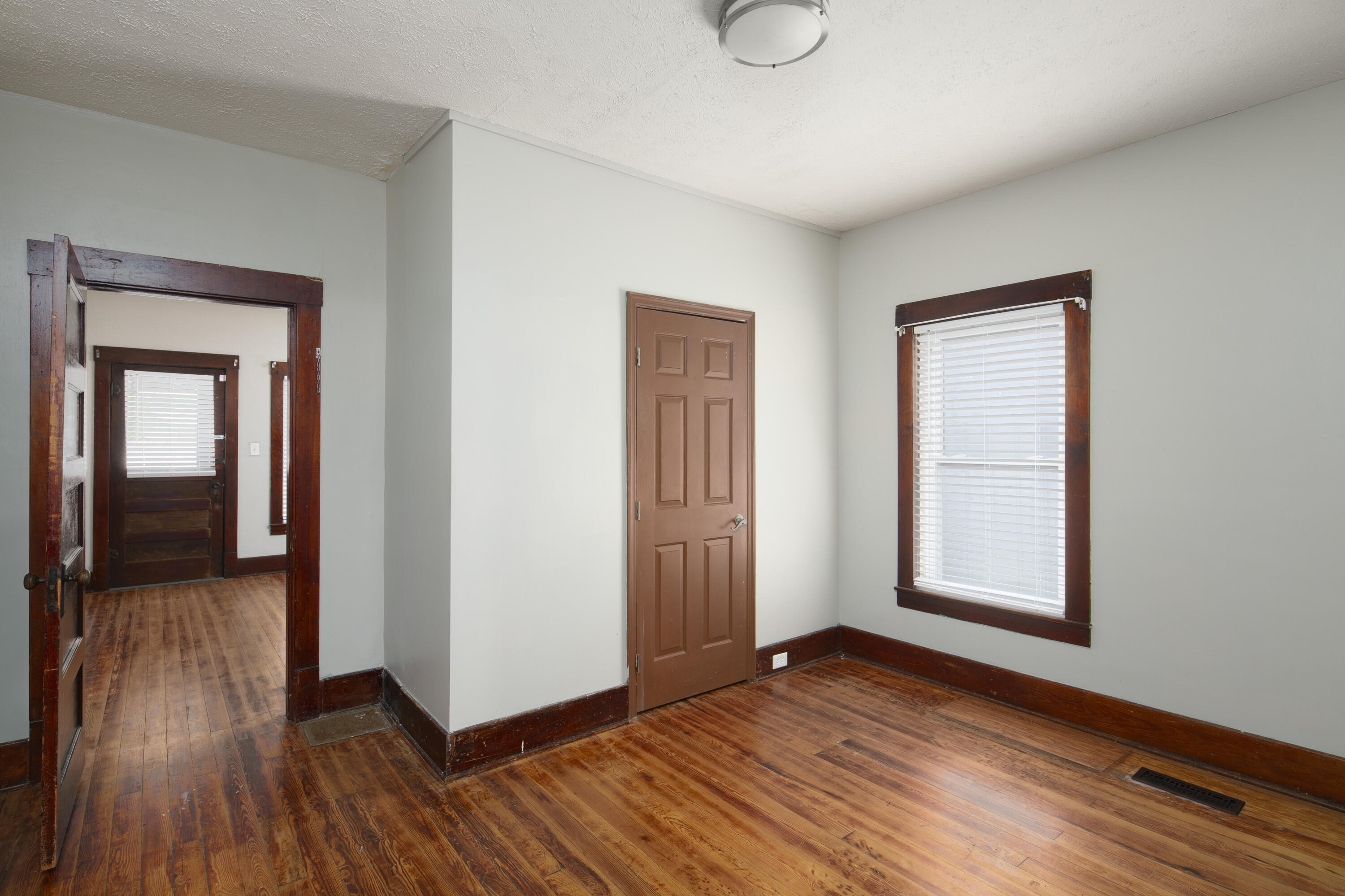 407 Perryville Street Property Photo 14