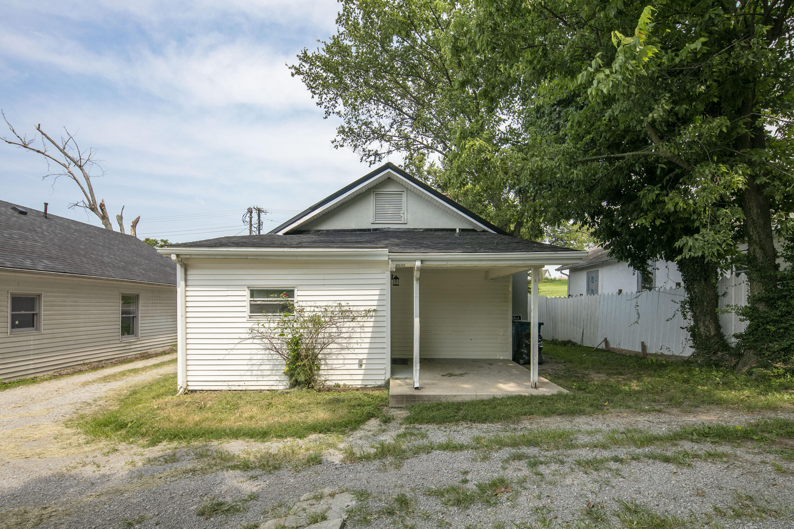 407 Perryville Street Property Photo 20
