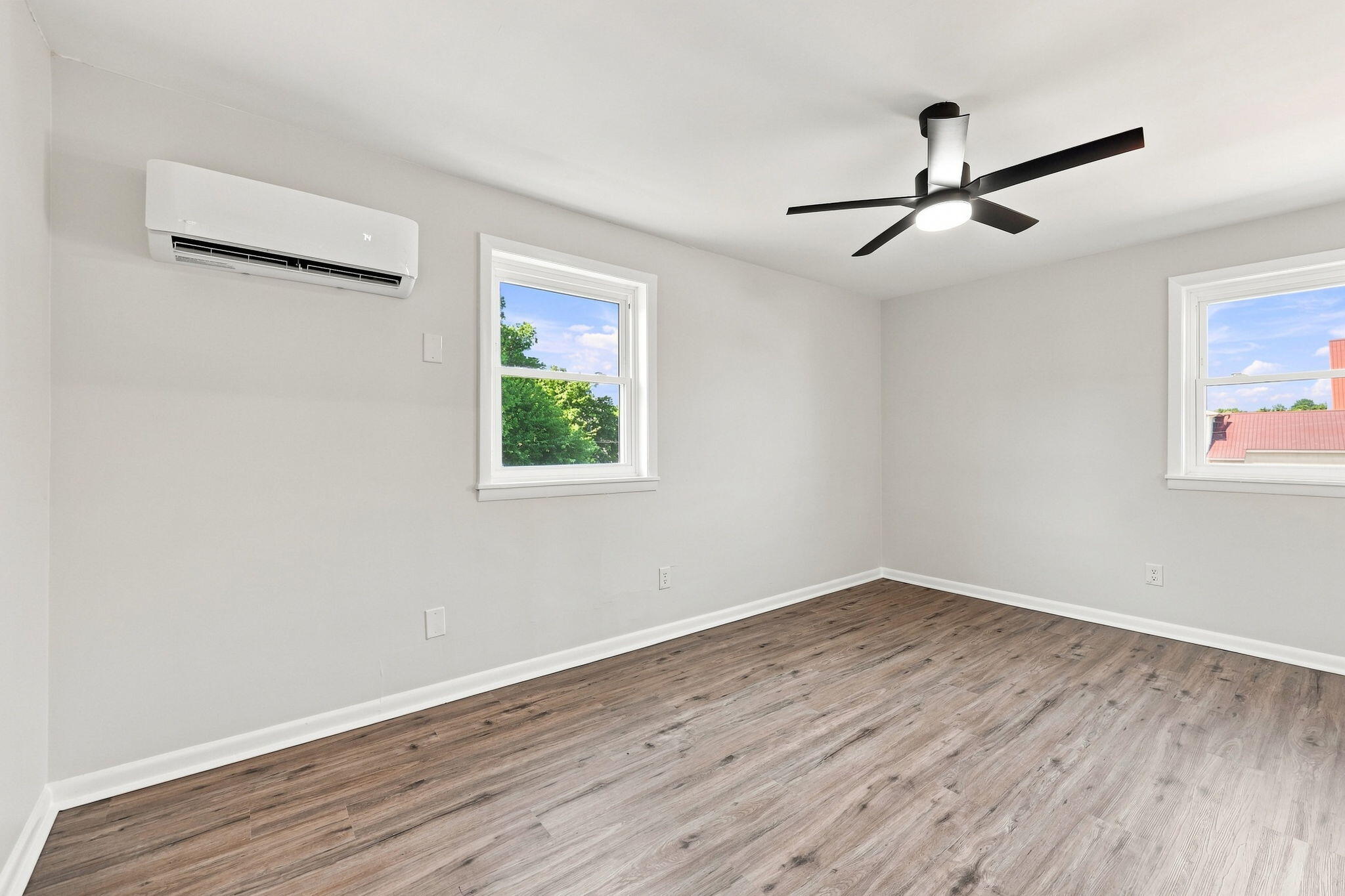 205 Midland Place Property Photo 23