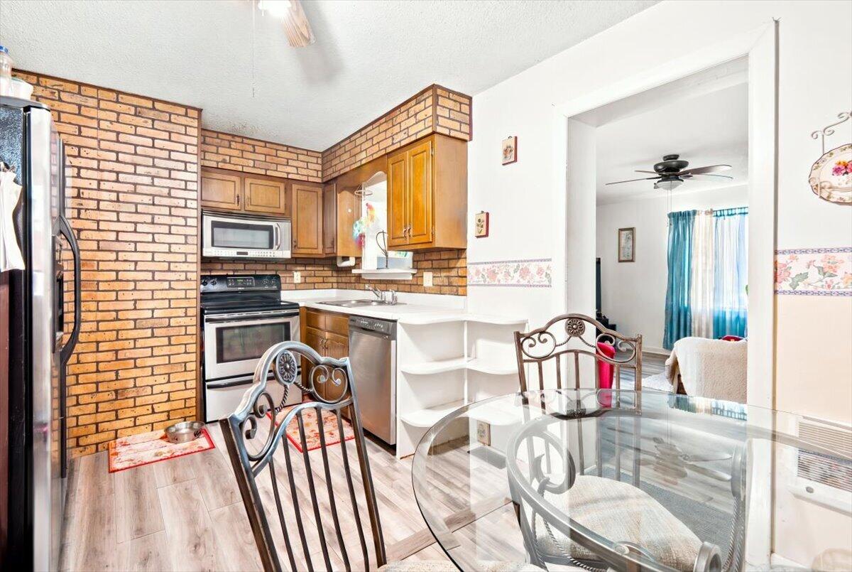 153 Rains Street Property Photo 7