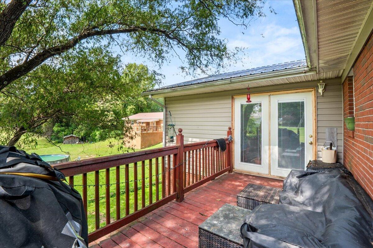 153 Rains Street Property Photo 23