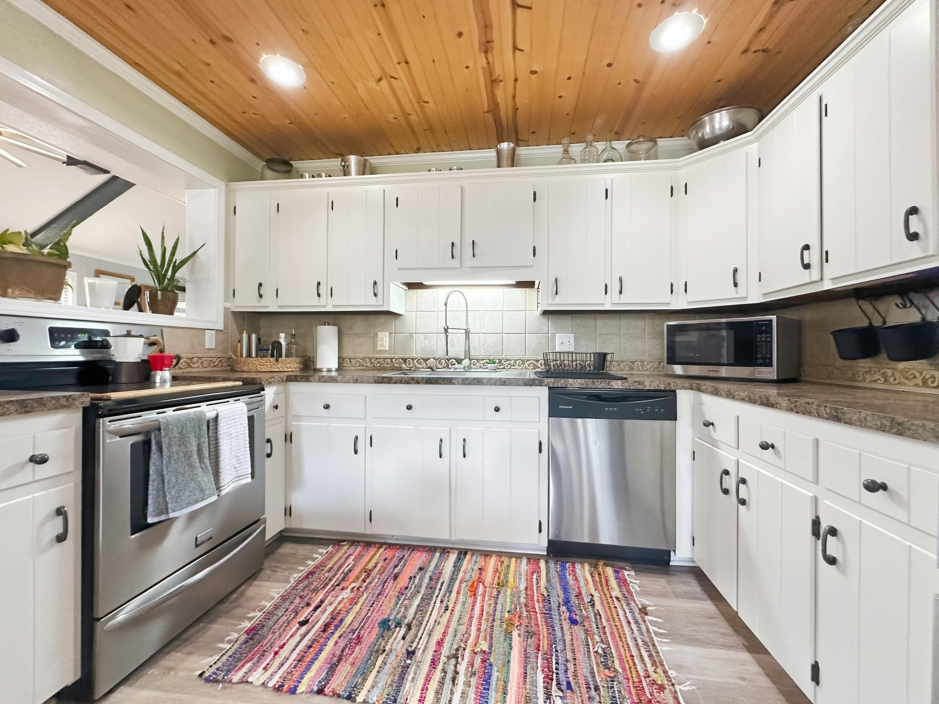 361 Candlelite Drive Property Photo 6