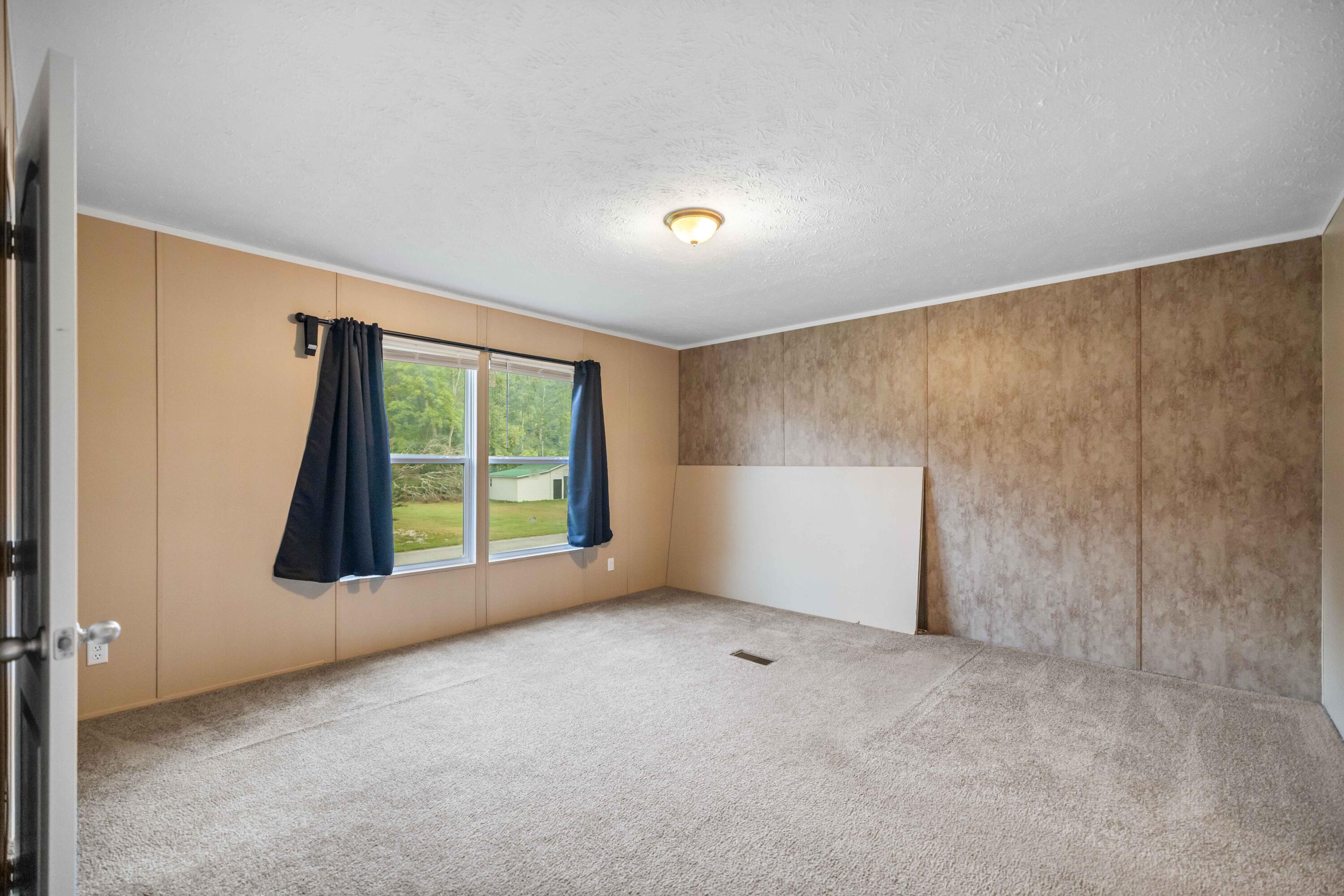 632 Mcglone Creek Road Property Photo 12