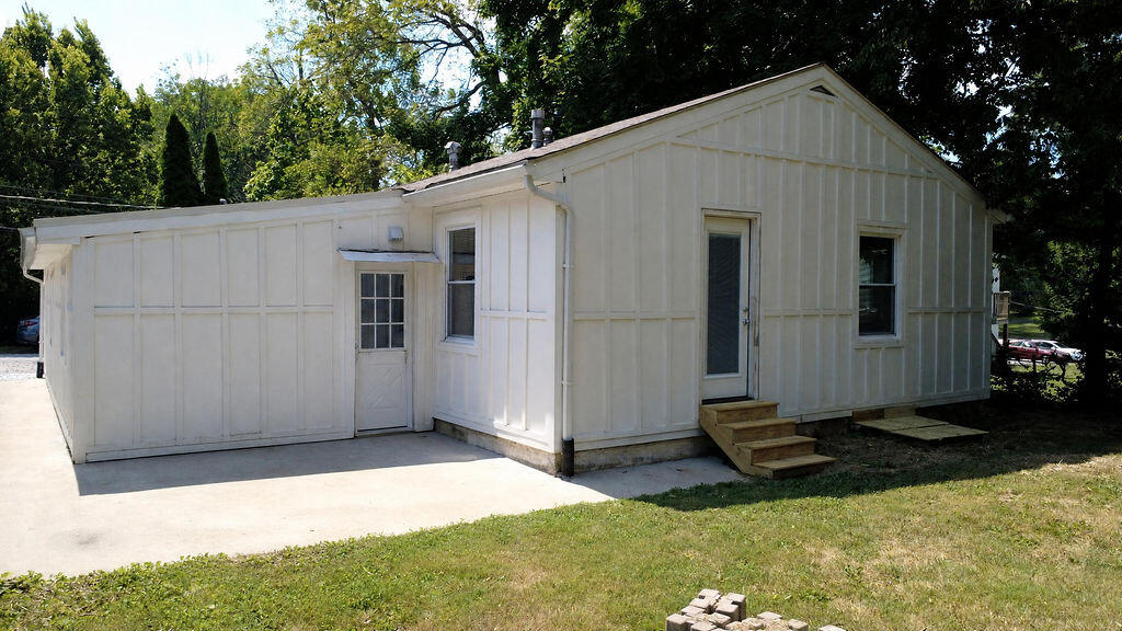 107 Berry Avenue Property Photo 30