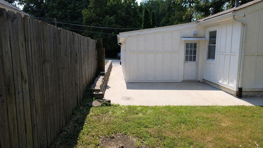 107 Berry Avenue Property Photo 31