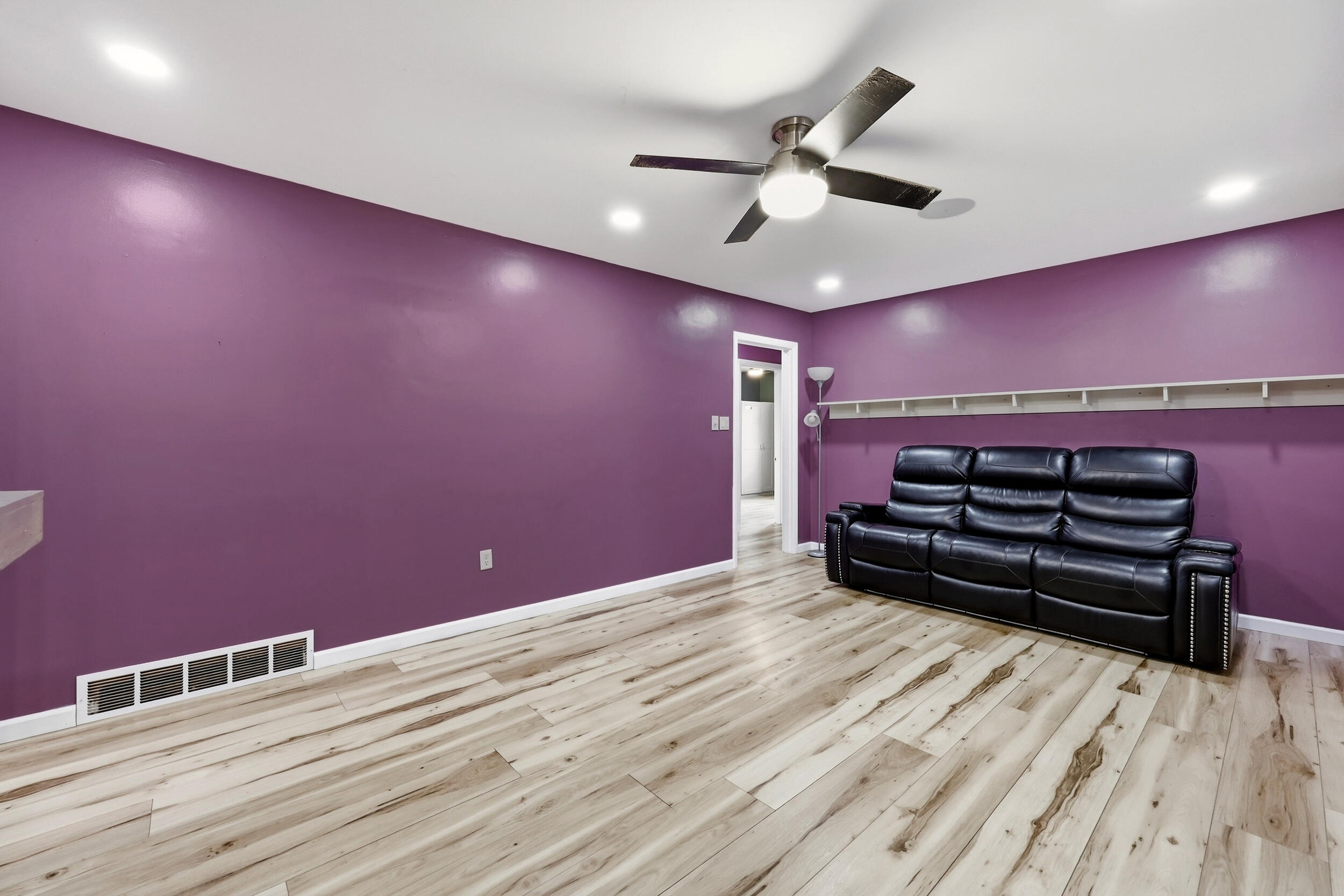 117 Debbie Avenue Property Photo 6