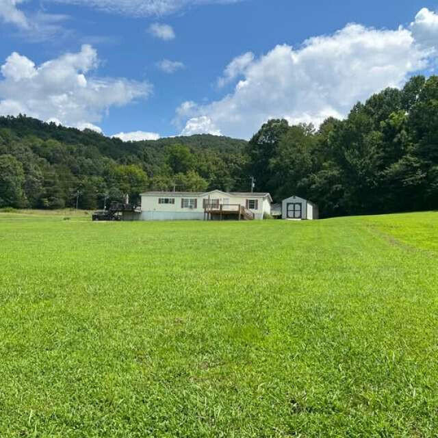 963 Sugar Valley Road Property Photo 2