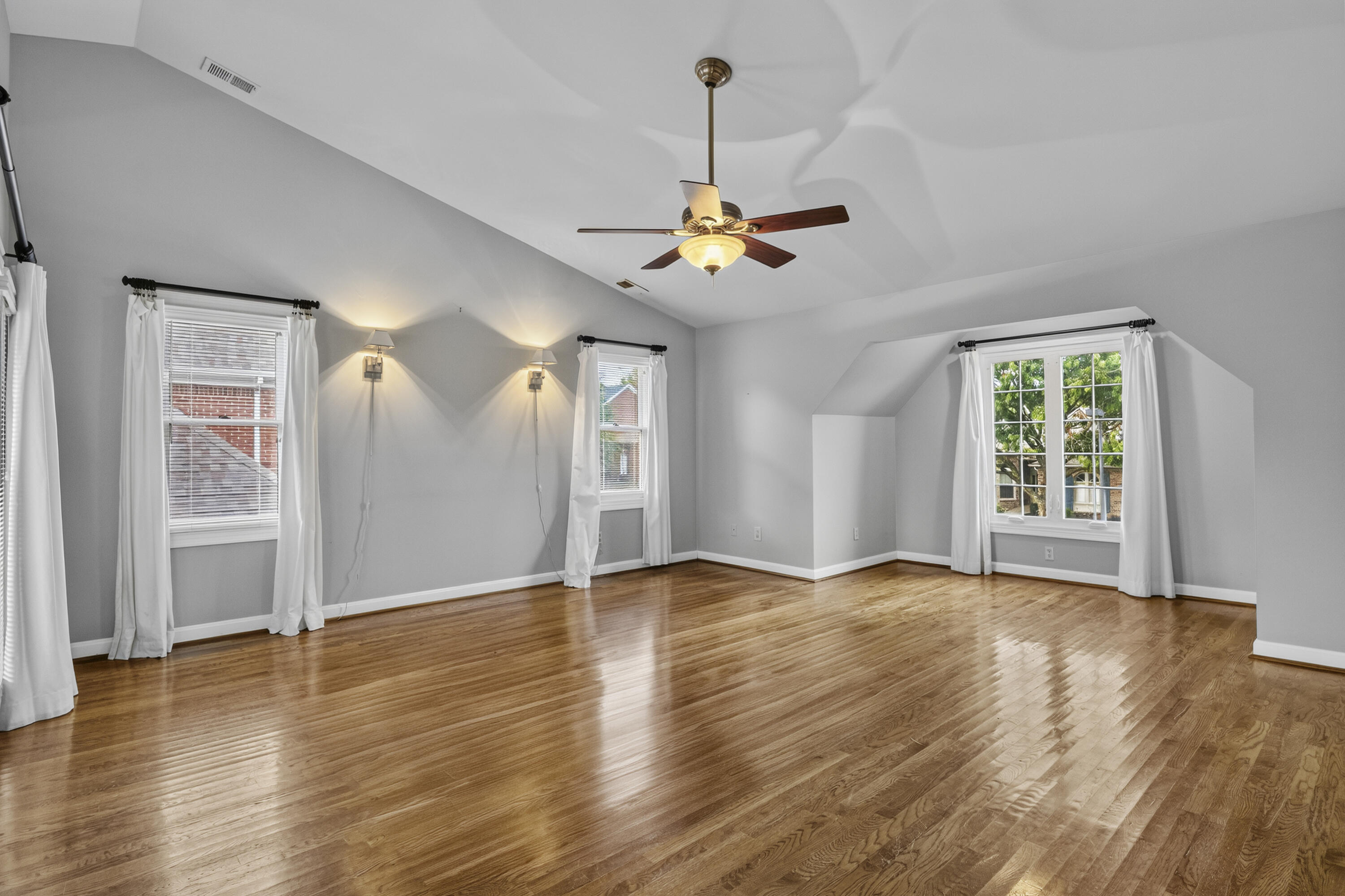 3120 Grantham Way Property Photo 42
