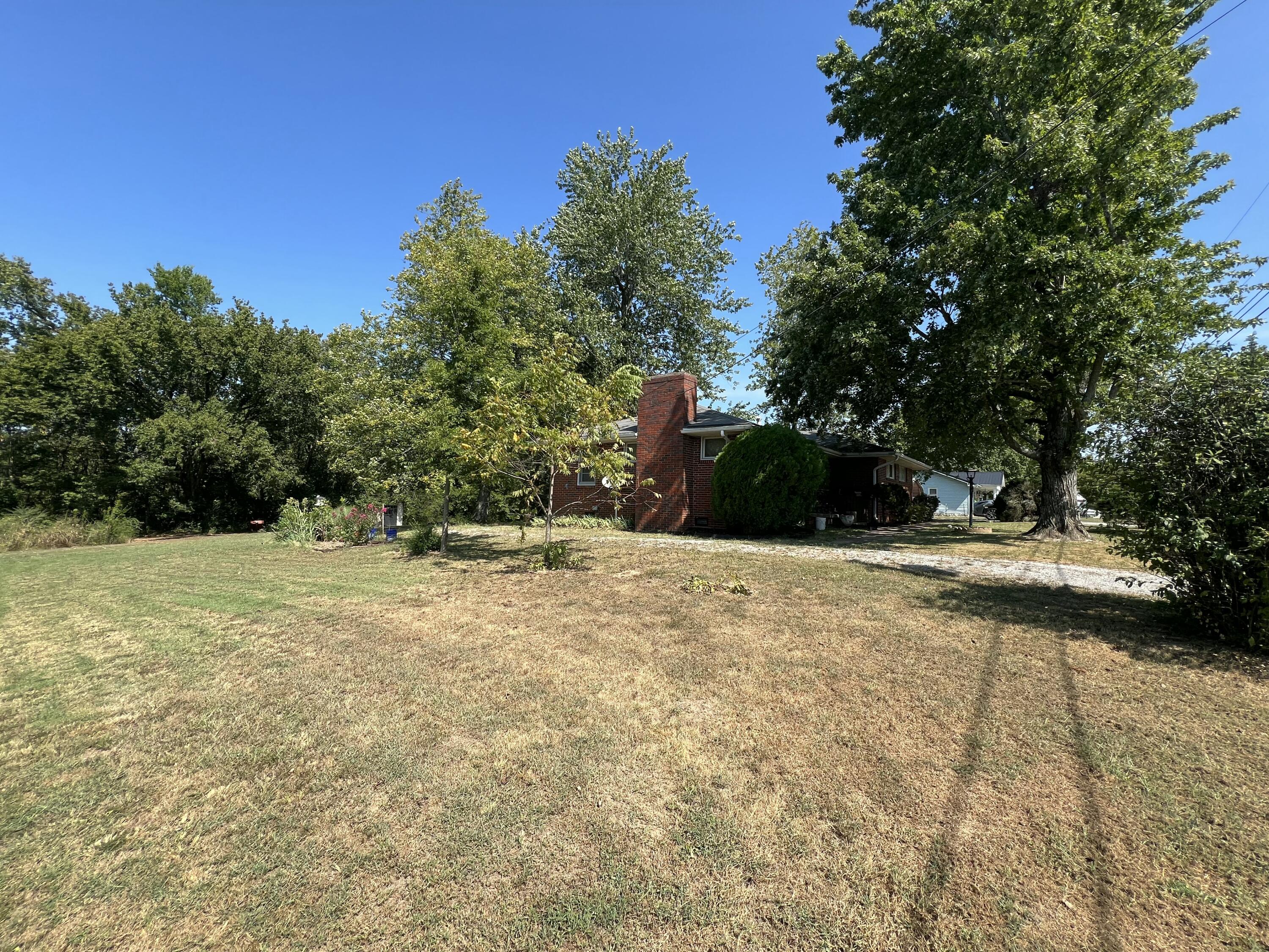 237 Center Street Property Photo 4