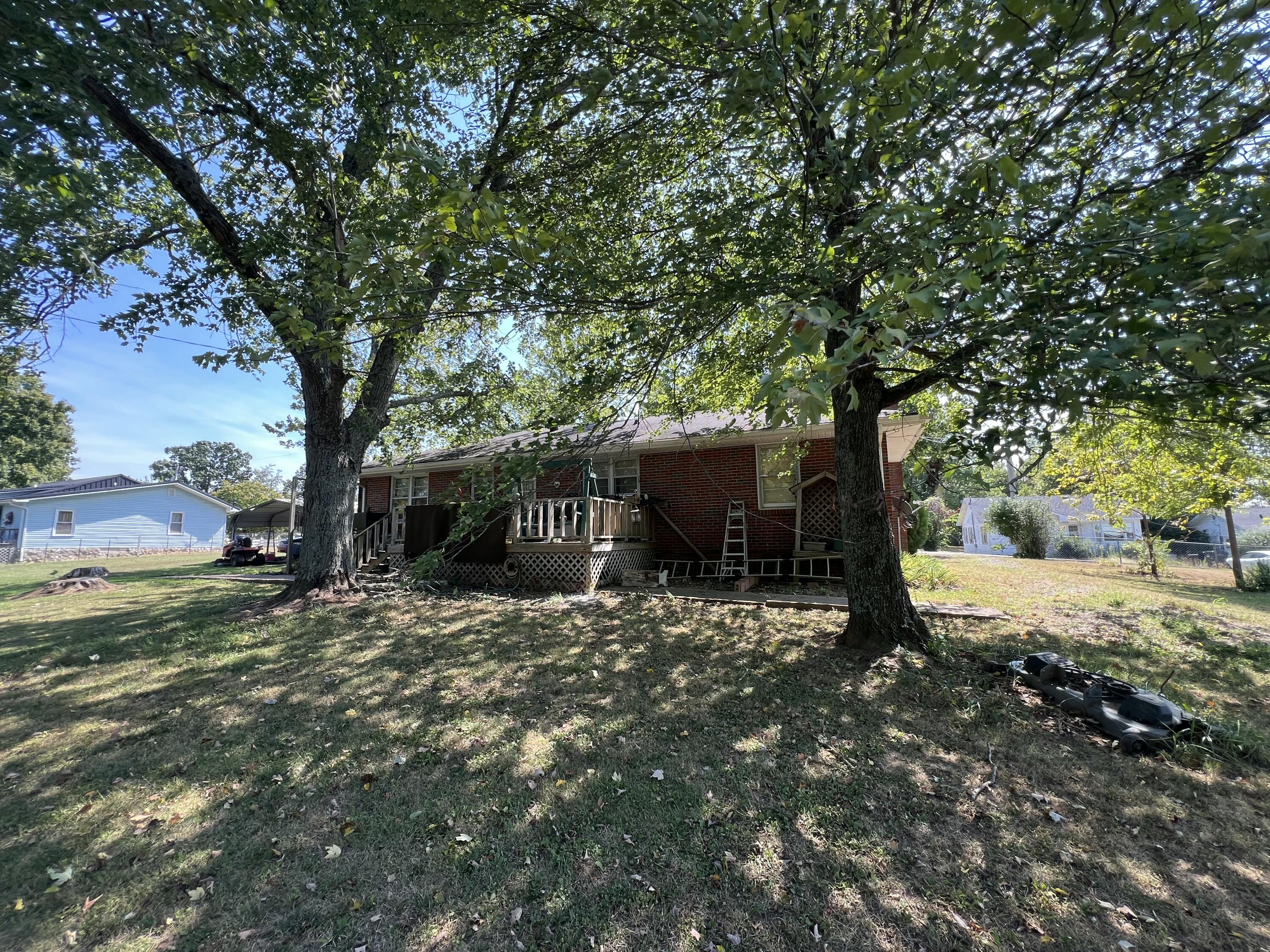 237 Center Street Property Photo 9