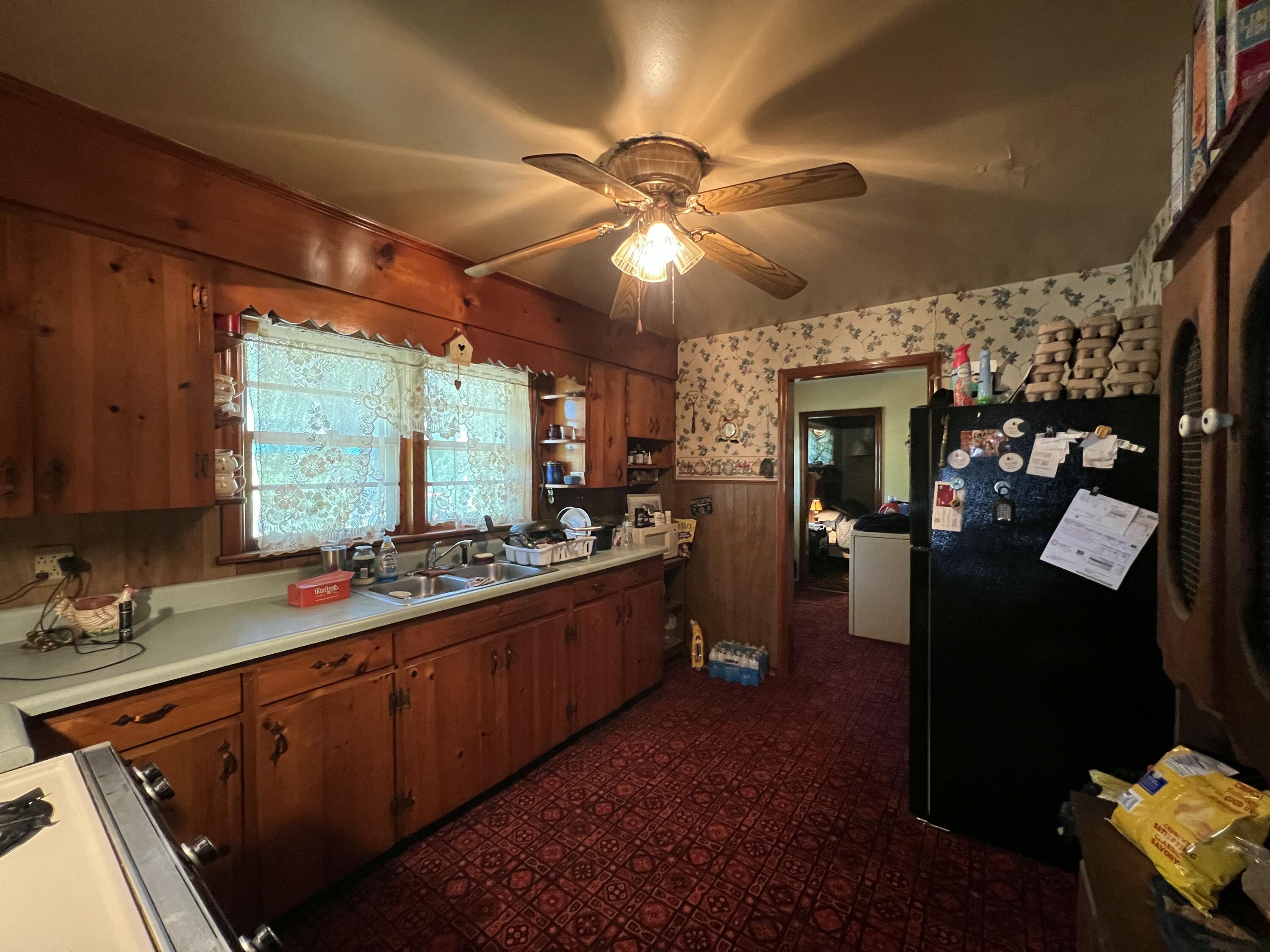 237 Center Street Property Photo 15