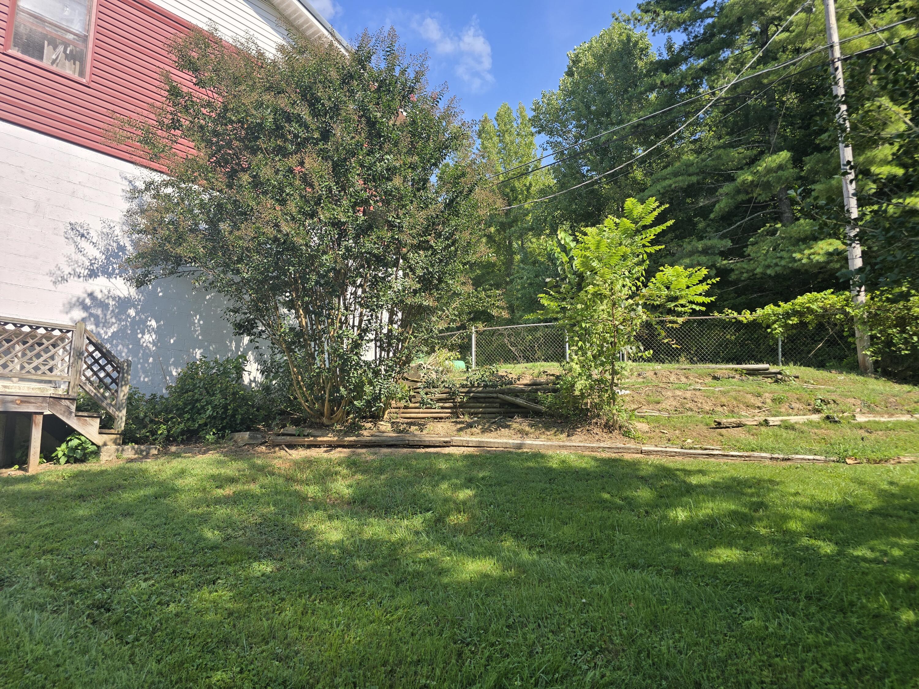 18870 Highway 190 Property Photo 4