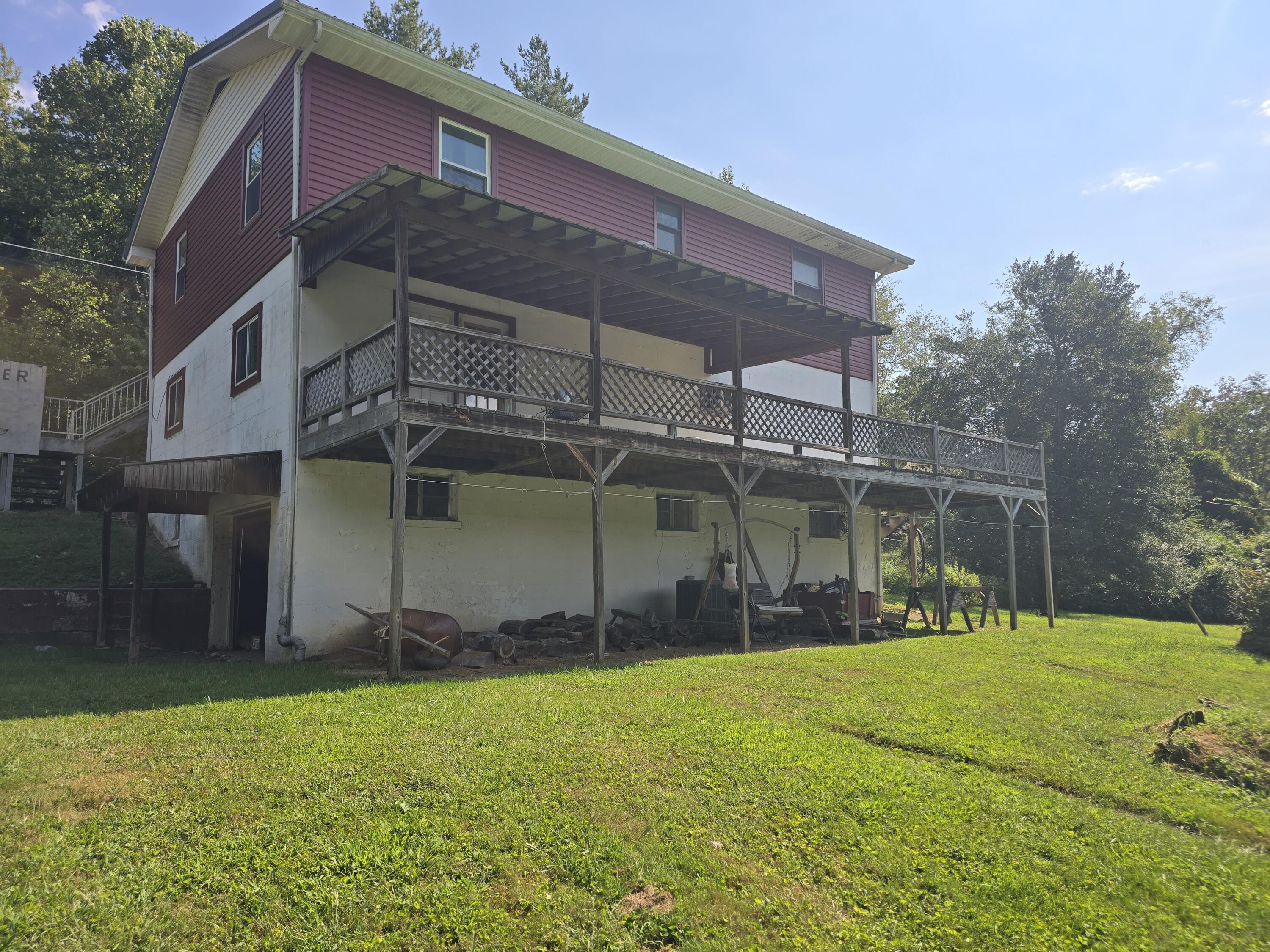 18870 Highway 190 Property Photo 7