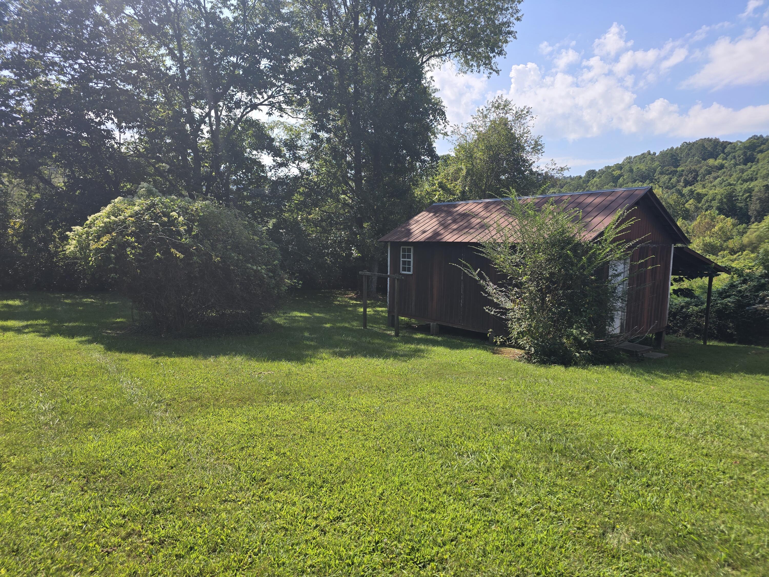 18870 Highway 190 Property Photo 10