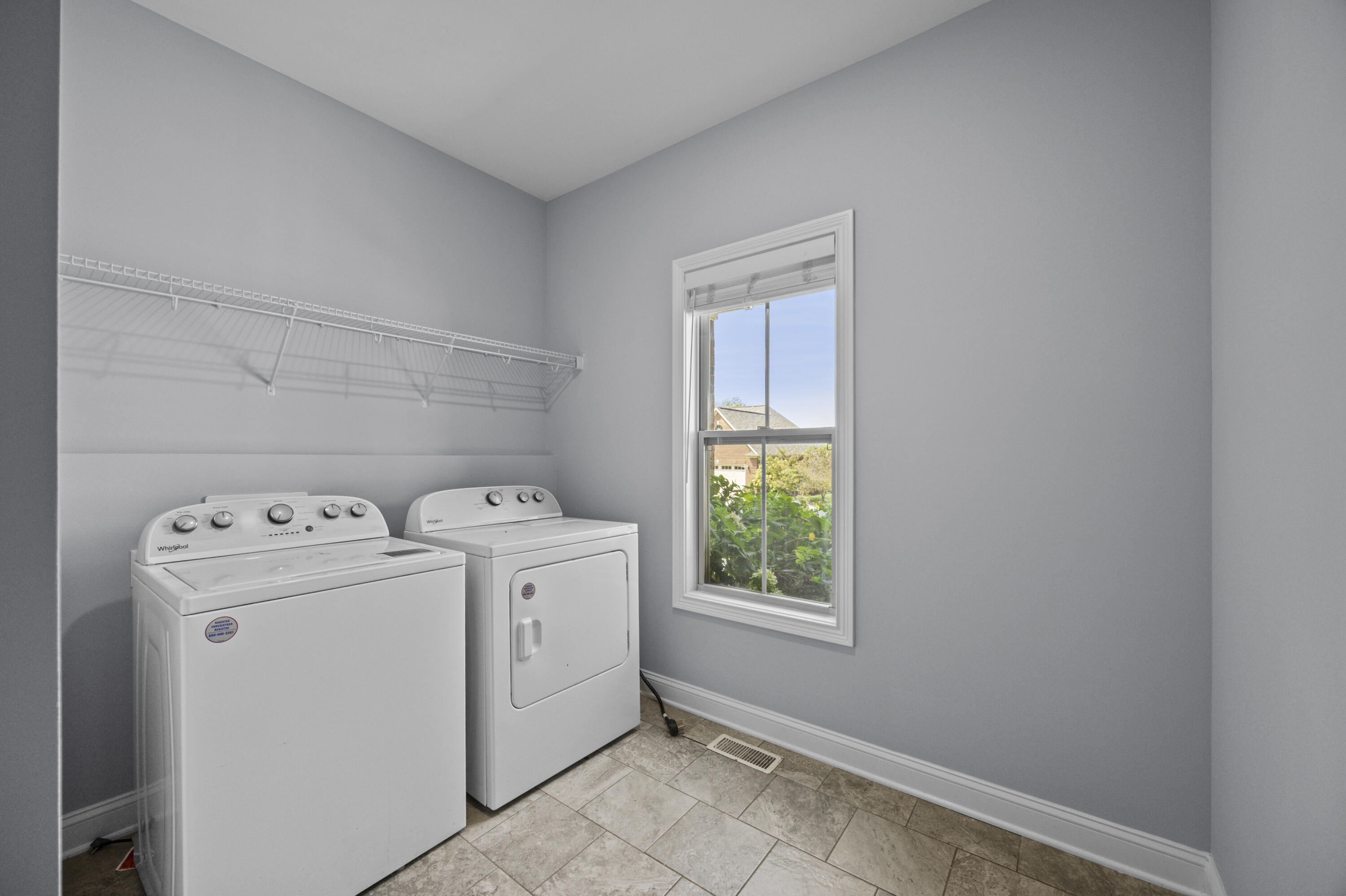 121 Sunningdale Drive Property Photo 26