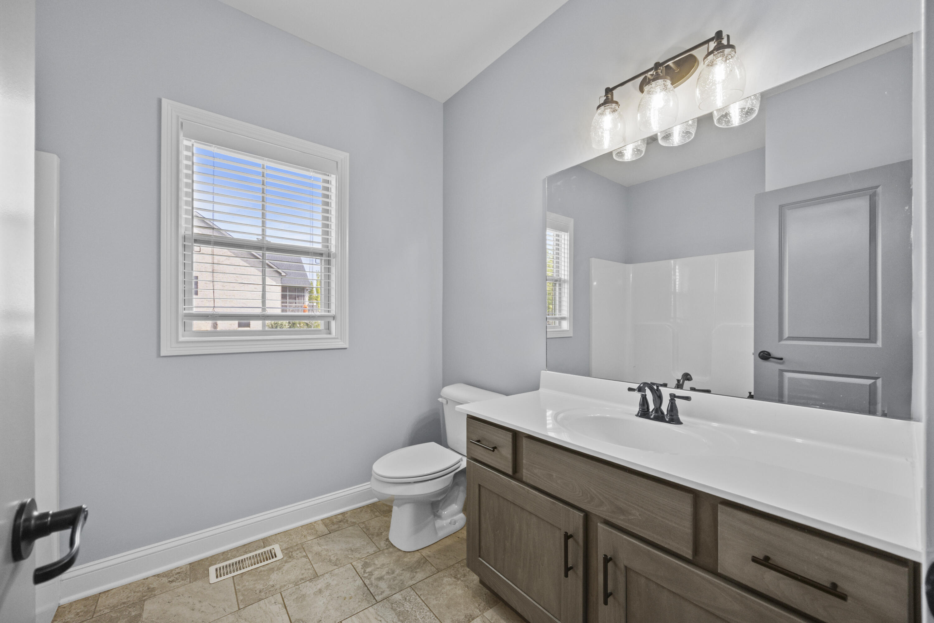 121 Sunningdale Drive Property Photo 33