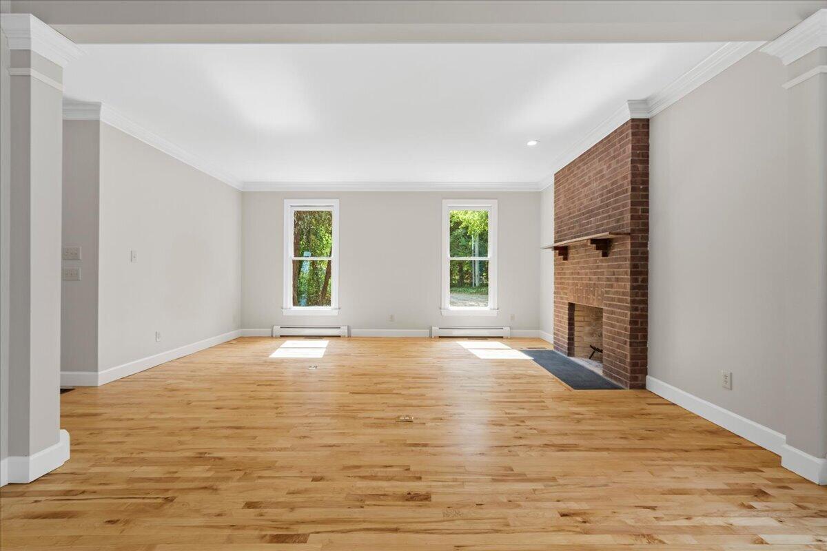 7933 Old Richmond Road Property Photo 9