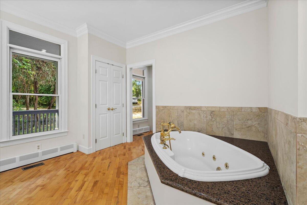 7933 Old Richmond Road Property Photo 32