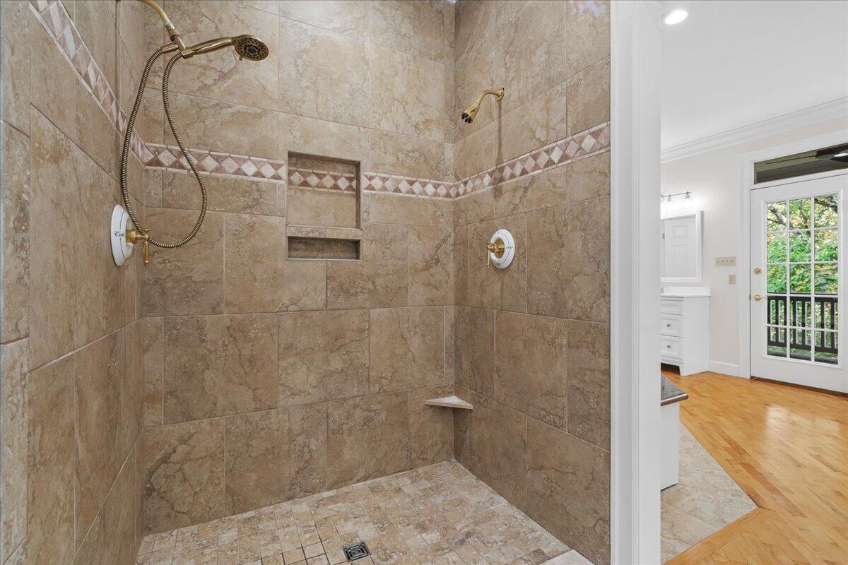 7933 Old Richmond Road Property Photo 33