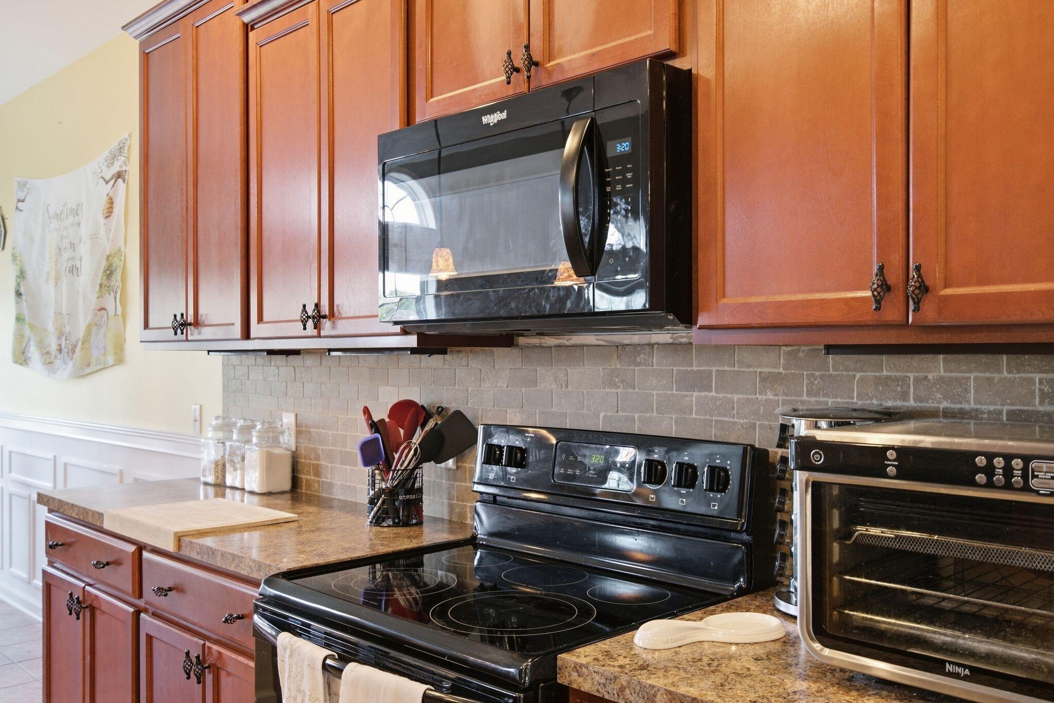 105 Bueno Crossing Property Photo 13