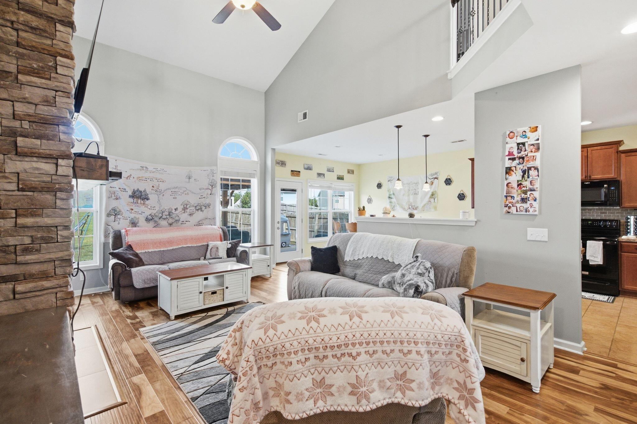 105 Bueno Crossing Property Photo 19