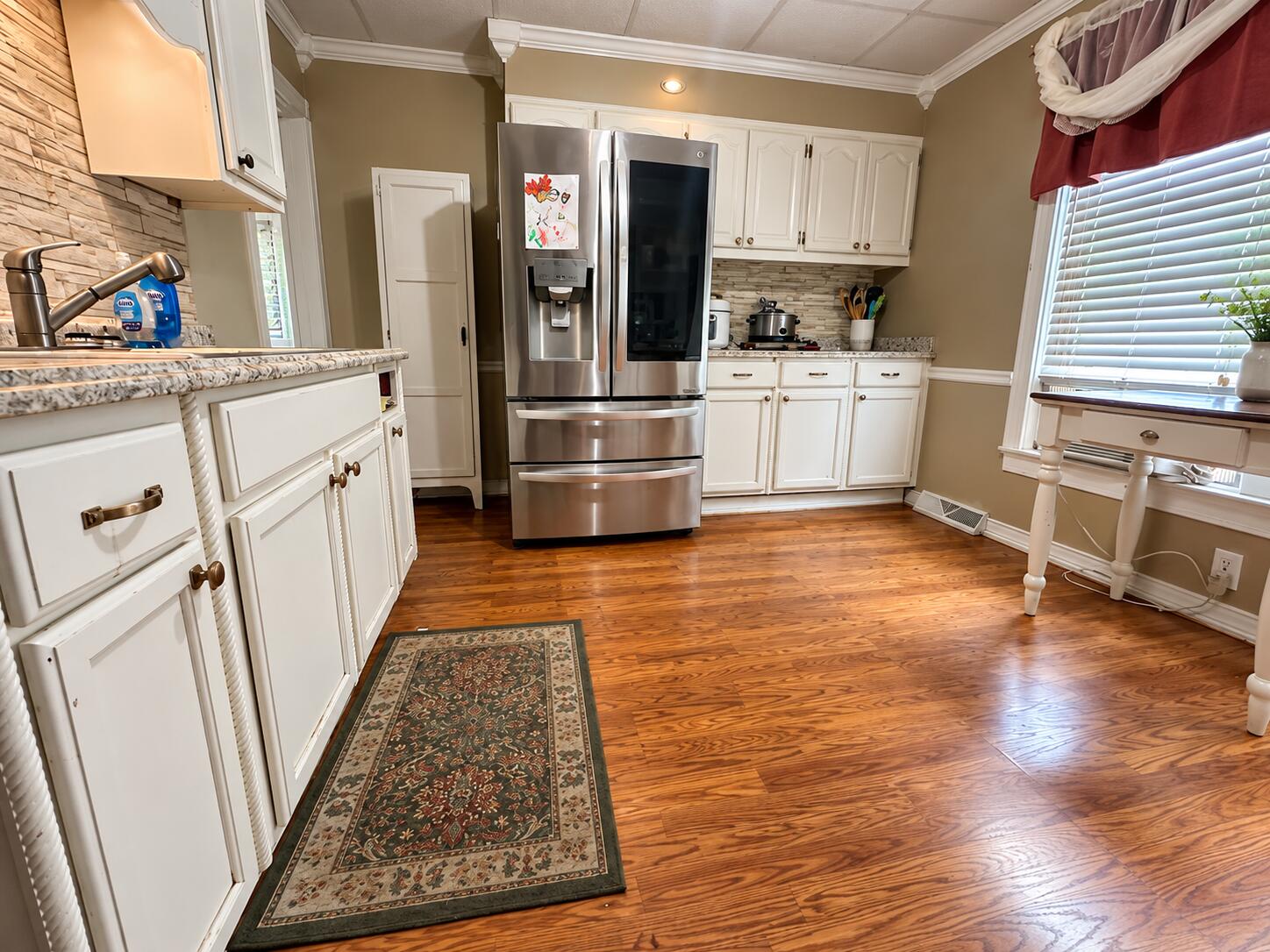 116 E High Street Property Photo 5