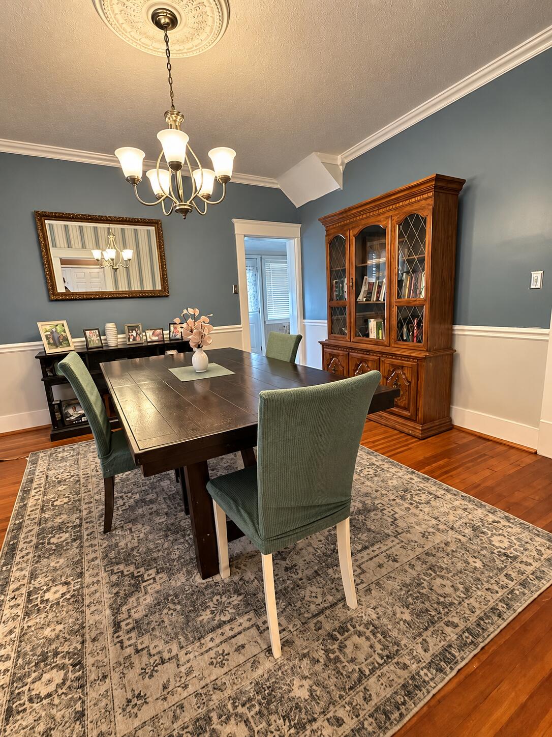 116 E High Street Property Photo 6